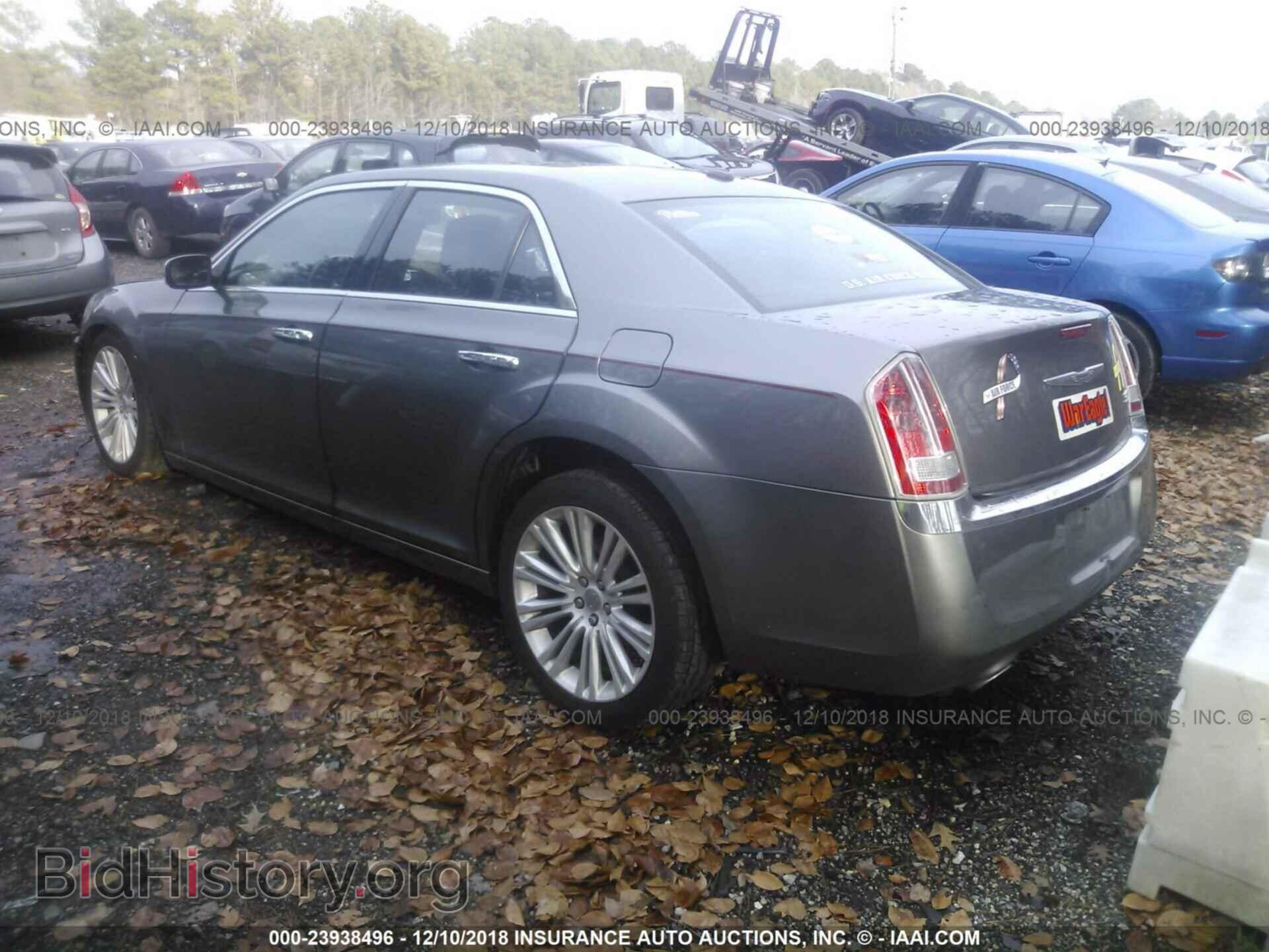 2011 CHRYSLER 300C - VIN: 2C3CA6CT1BH600970 - Фото 3
