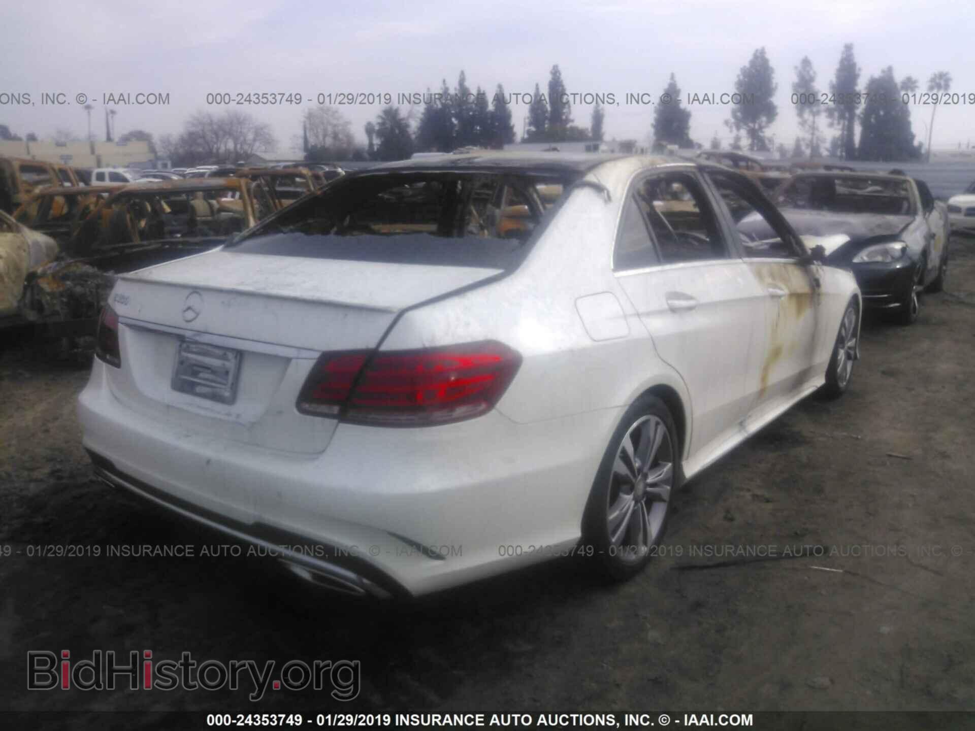 2014 MERCEDES-BENZ E - VIN: WDDHF5KB2EA832346 - Photo 4