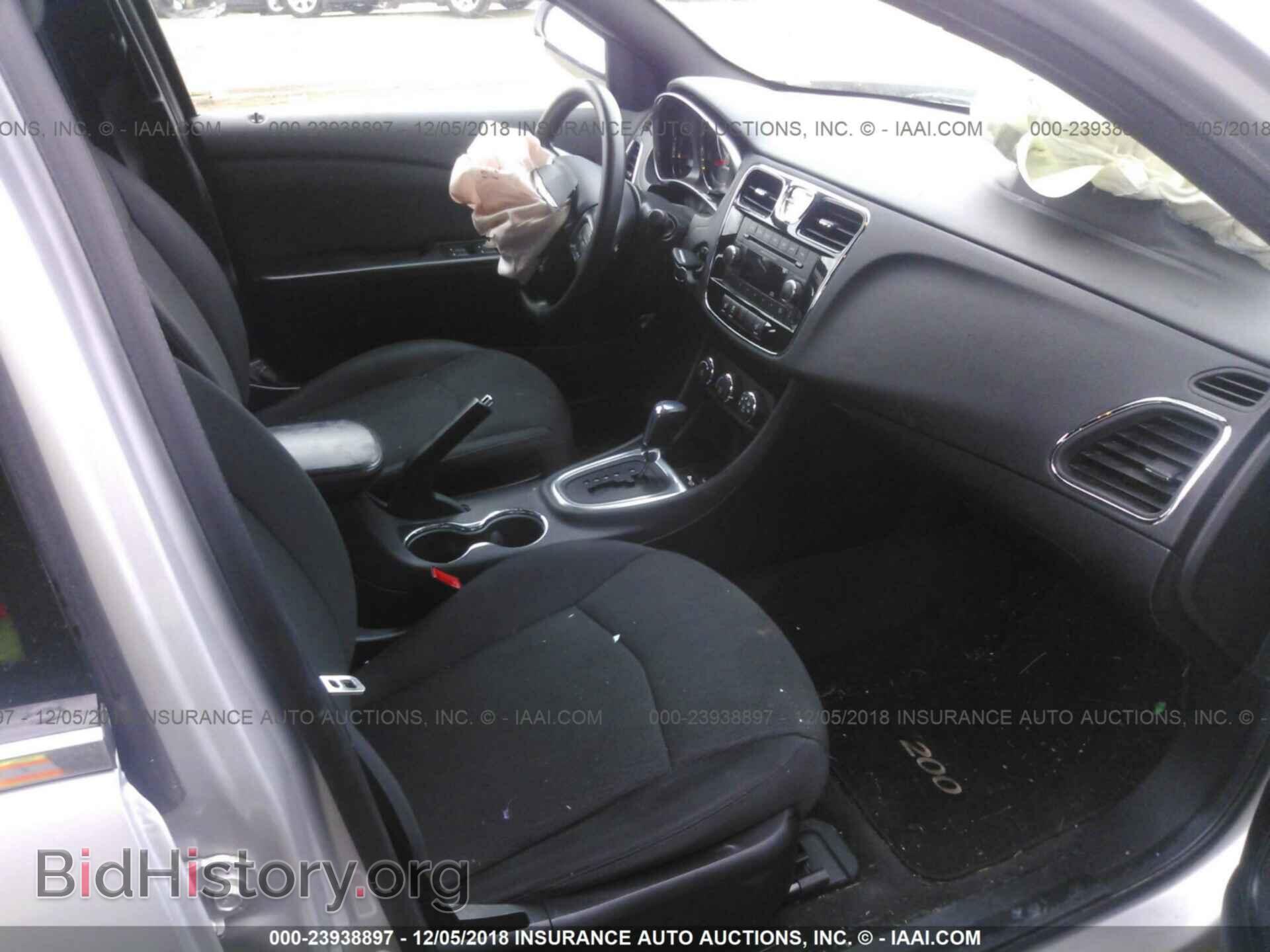 2012 CHRYSLER 200 - VIN: 1C3CCBAG6CN226082 - Фото 5