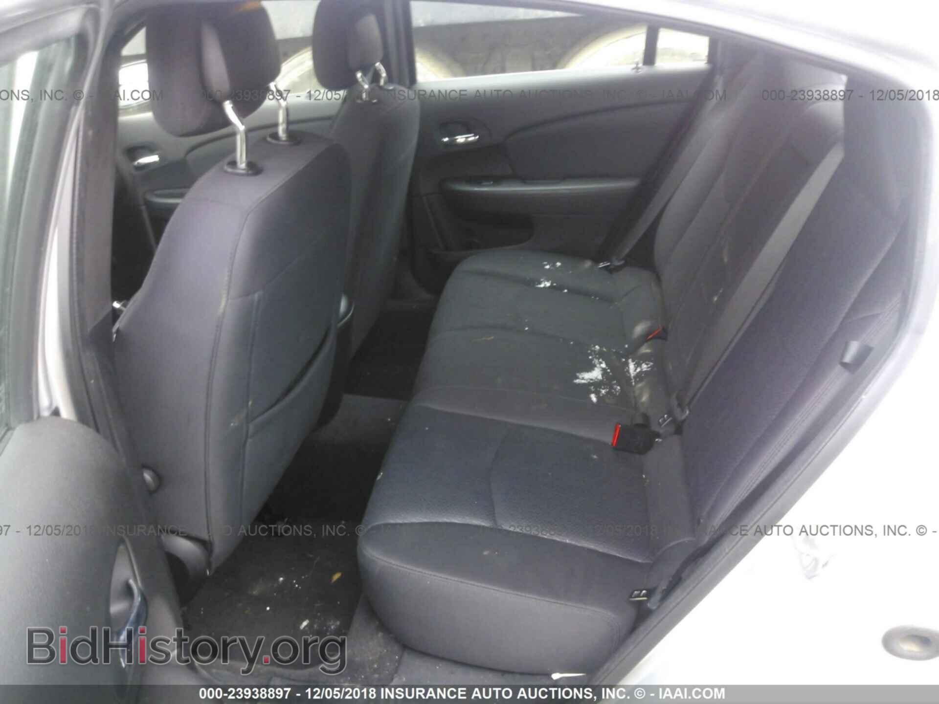 2012 CHRYSLER 200 - VIN: 1C3CCBAG6CN226082 - Фото 8
