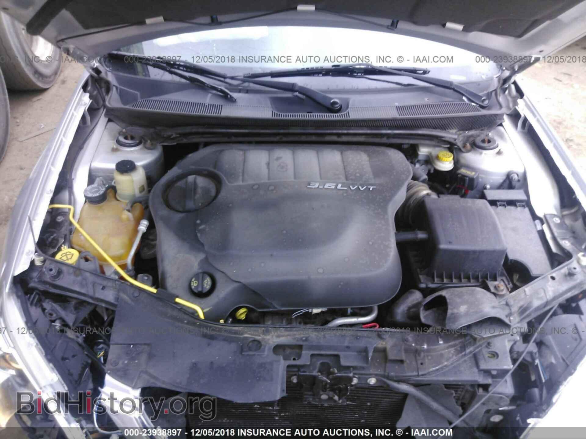 2012 CHRYSLER 200 - VIN: 1C3CCBAG6CN226082 - Фото 10