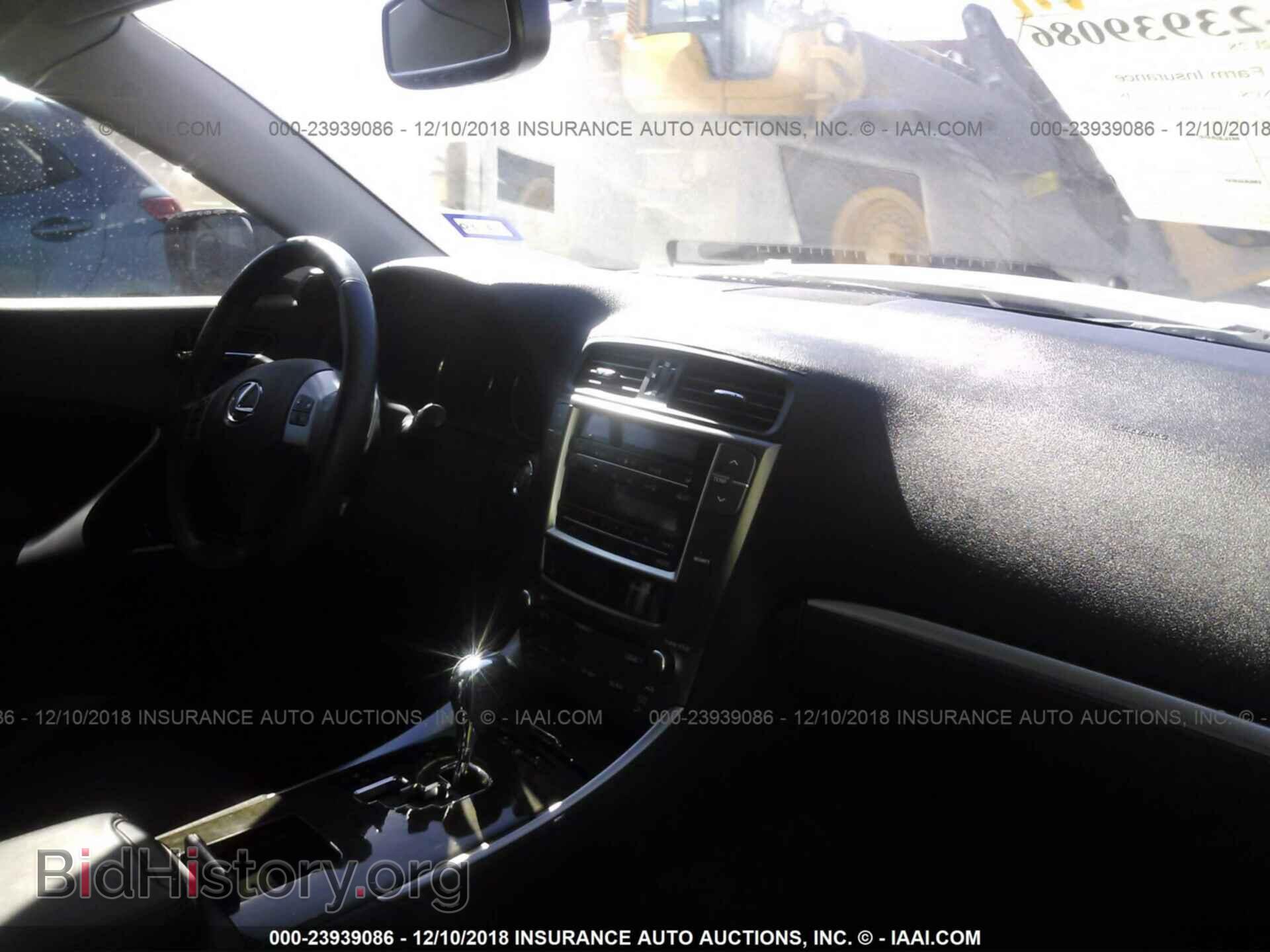 2011 LEXUS IS - VIN: JTHBF5C23B5145135 - Фото 5