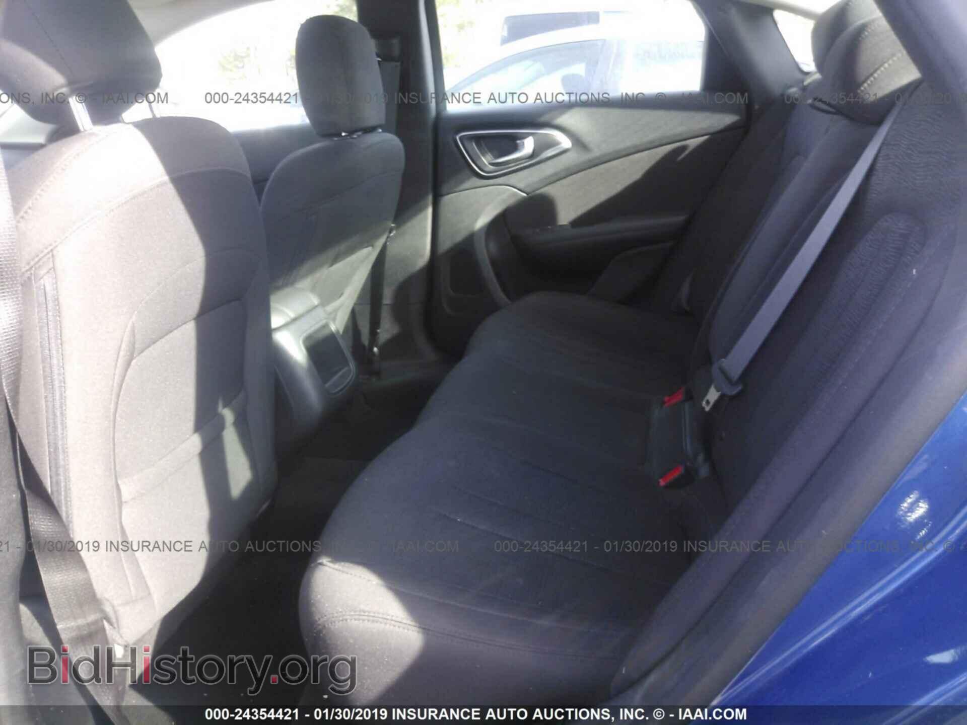 2016 CHRYSLER 200 - VIN: 1C3CCCAB7GN102001 - Photo 8