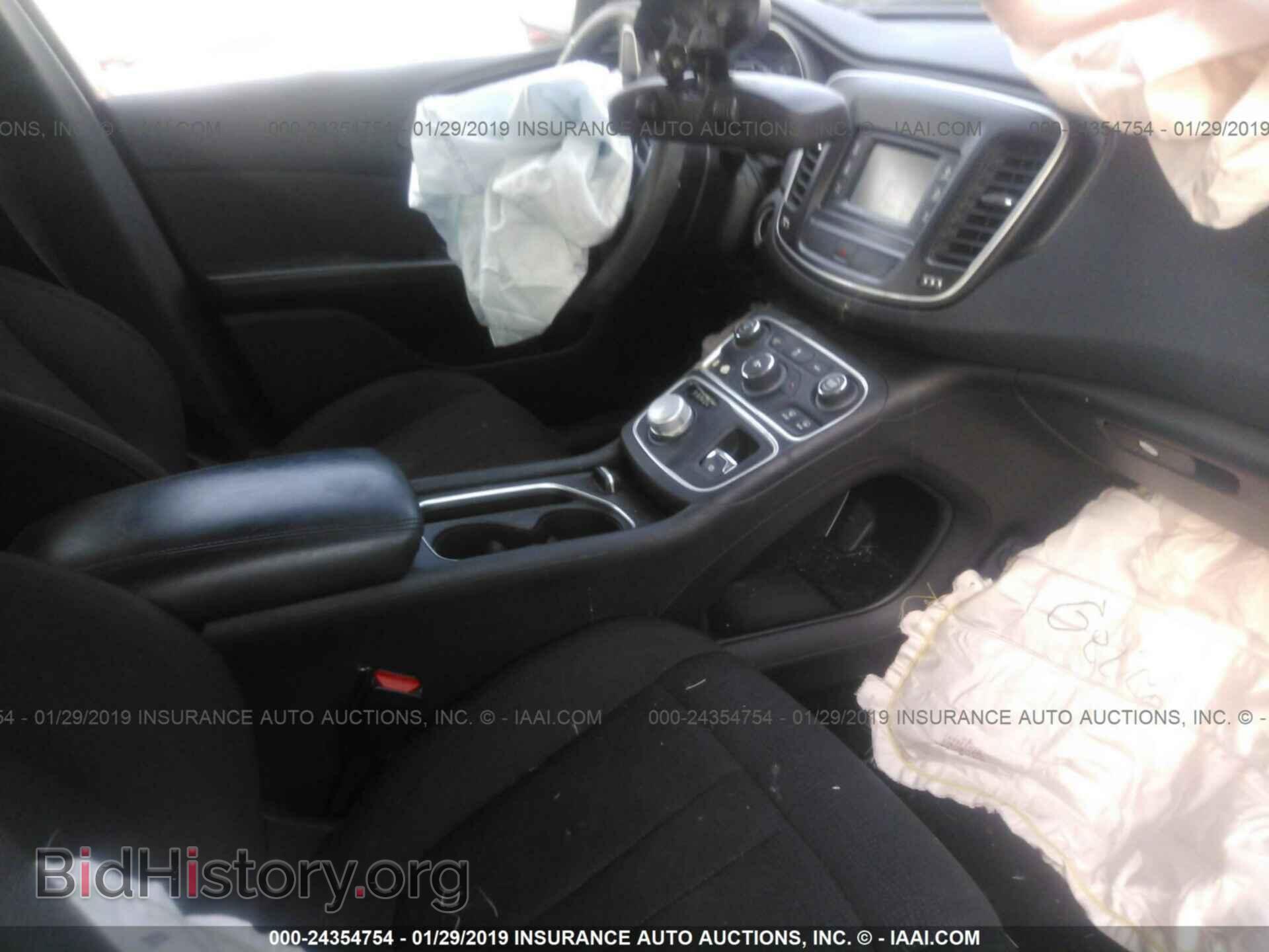 2016 CHRYSLER 200 - VIN: 1C3CCCAB0GN113826 - Photo 5