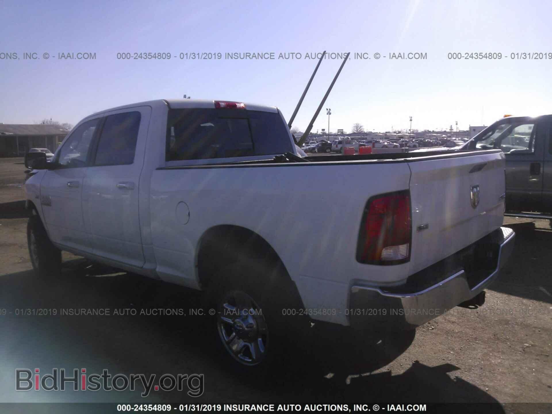 2015 RAM 2500 - VIN: 3C6TR5DT7FG610624 - Фото 3
