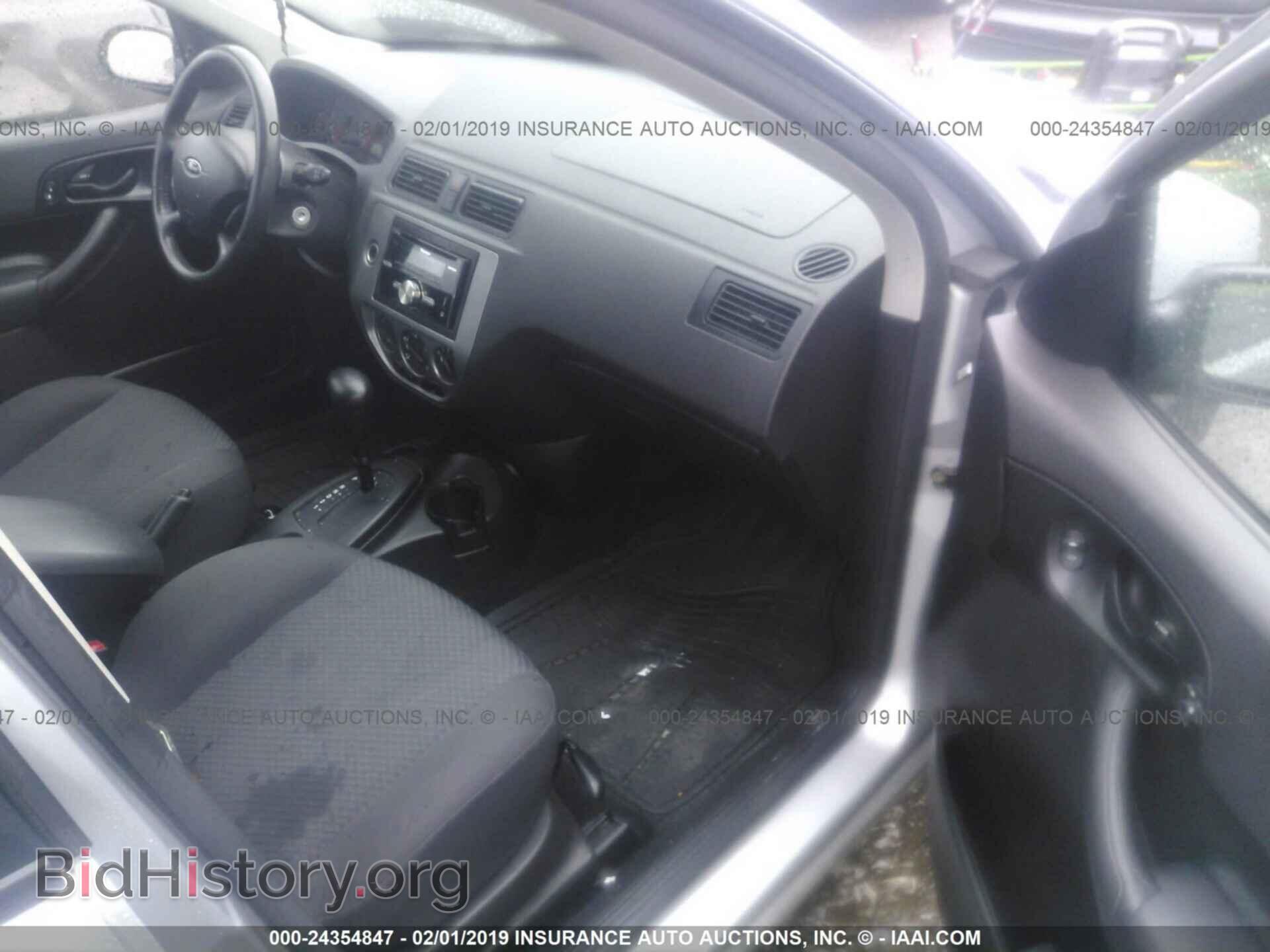 2005 FORD FOCUS - VIN: 3FAFP37N45R141790 - Фото 5