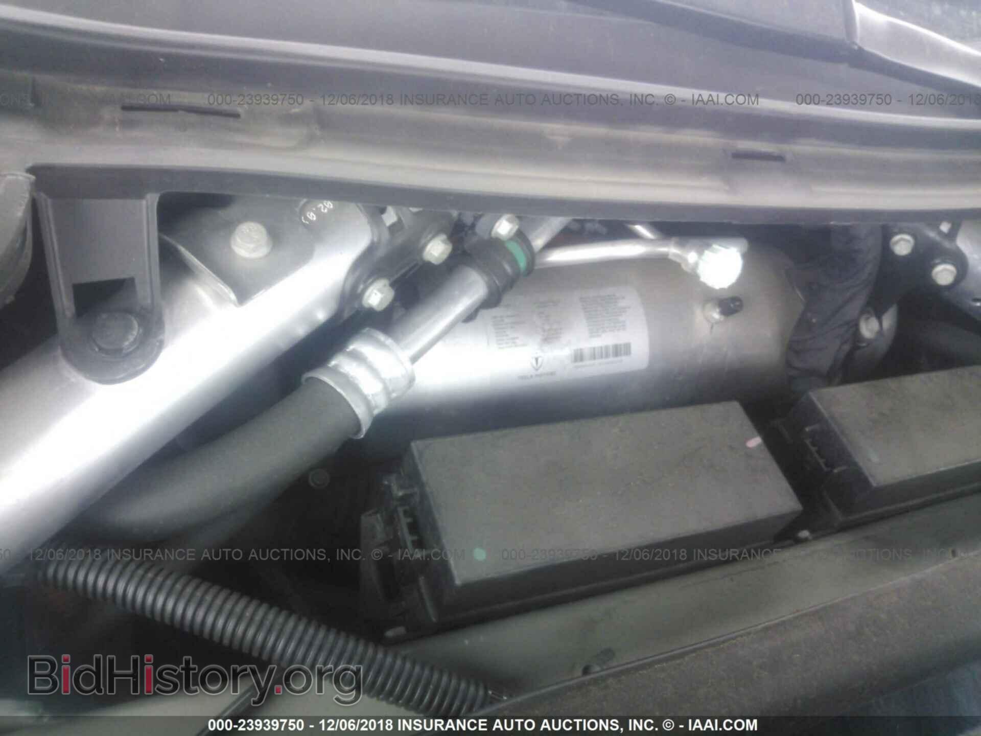 2015 TESLA MODEL S - VIN: 5YJSA1E2XFF103619 - Photo 10