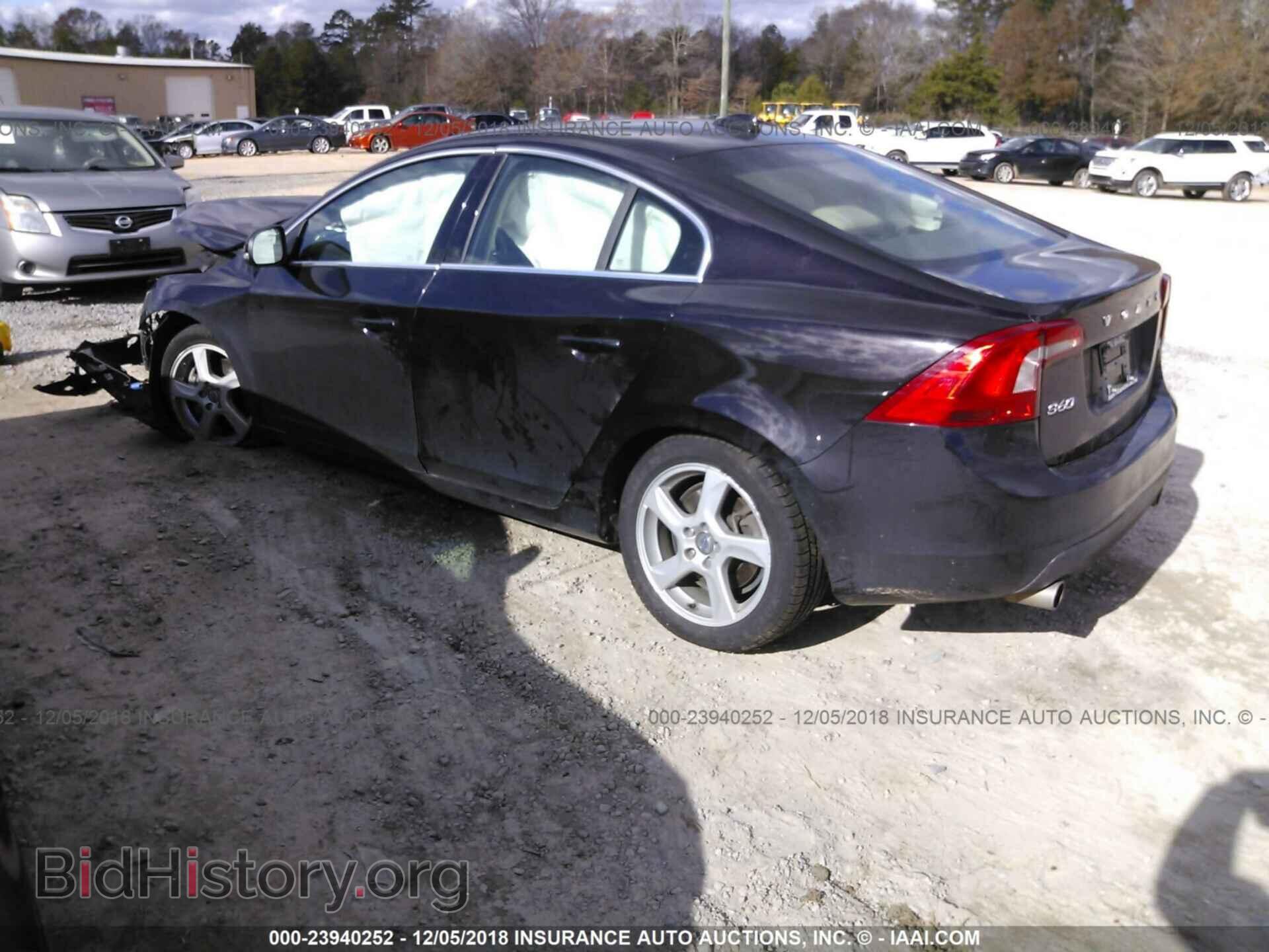 2013 VOLVO S60 - VIN: YV1612FS1D2204189 - Фото 3