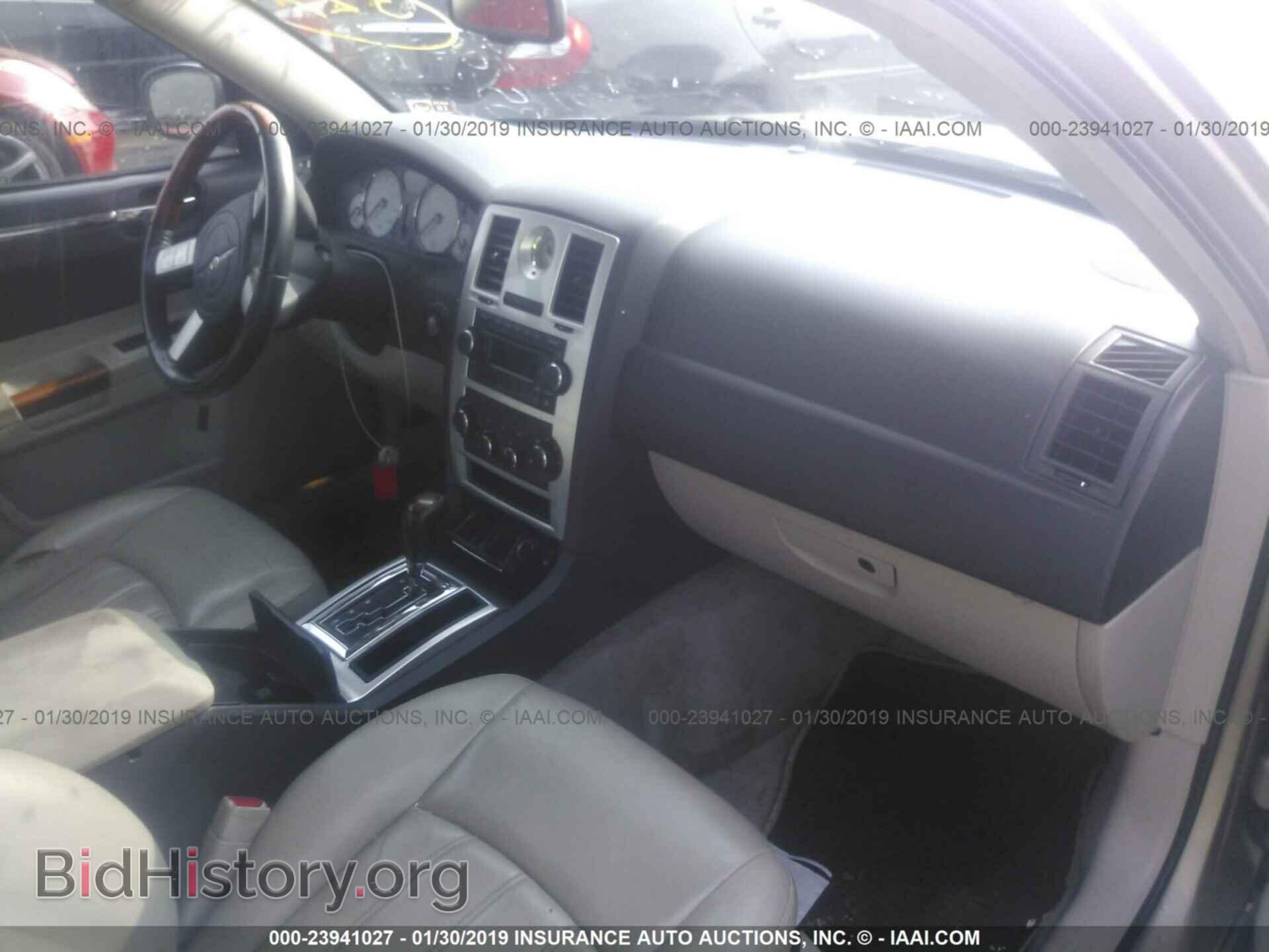 2006 CHRYSLER 300C - VIN: 2C3KA63H16H356962 - Фото 5