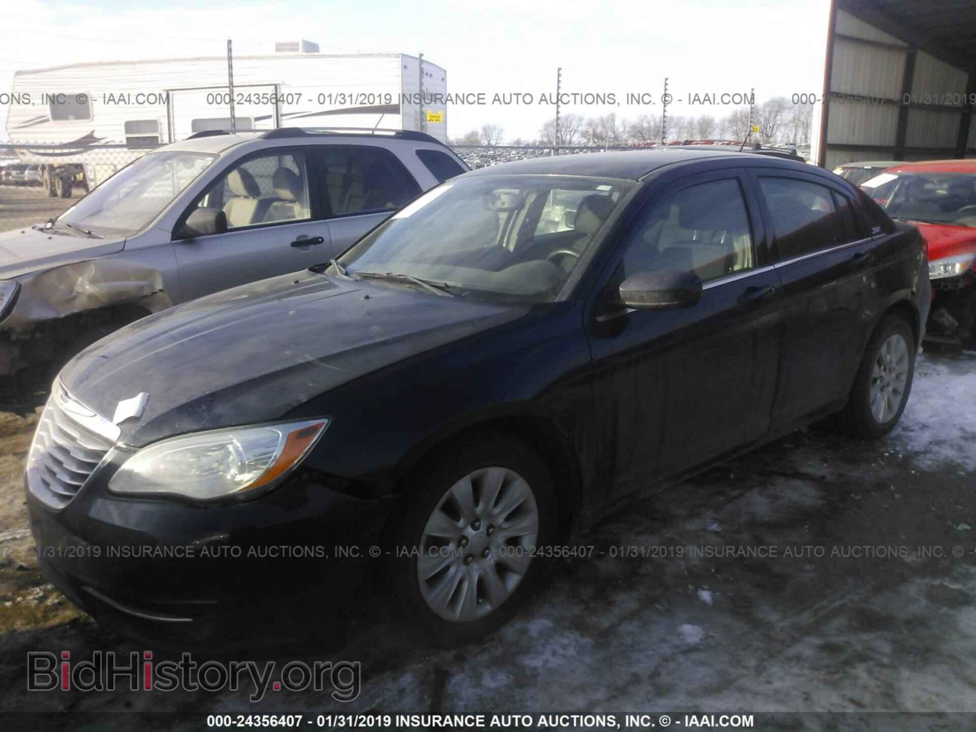 2013 CHRYSLER 200 - VIN: 1C3CCBAB8DN723964 - Photo 2