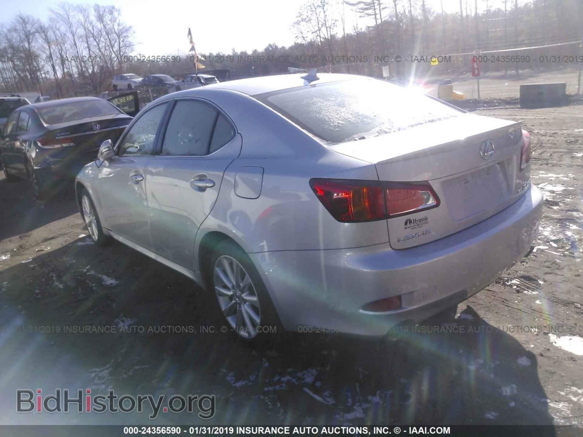 2010 LEXUS IS - VIN: JTHCF5C26A2032753 - Photo 3