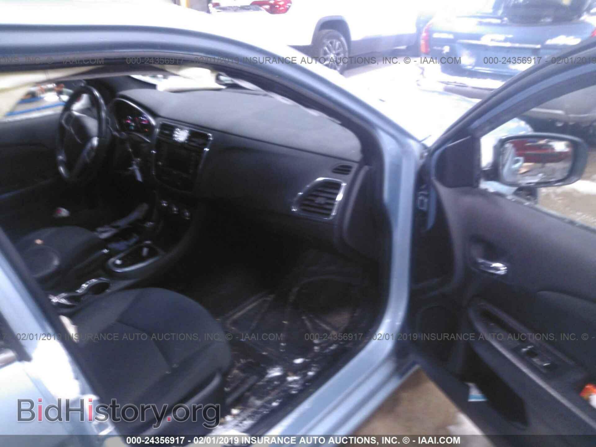 2012 CHRYSLER 200 - VIN: 1C3CCBBB5CN143536 - Фото 5