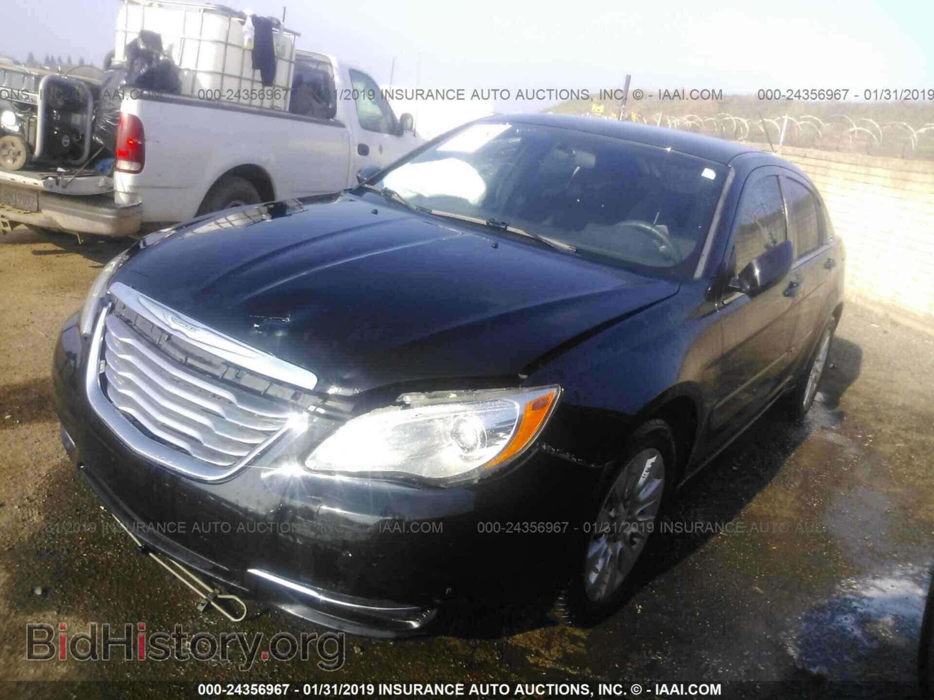 2012 CHRYSLER 200 - VIN: 1C3CCBAB8CN205299 - Photo 2