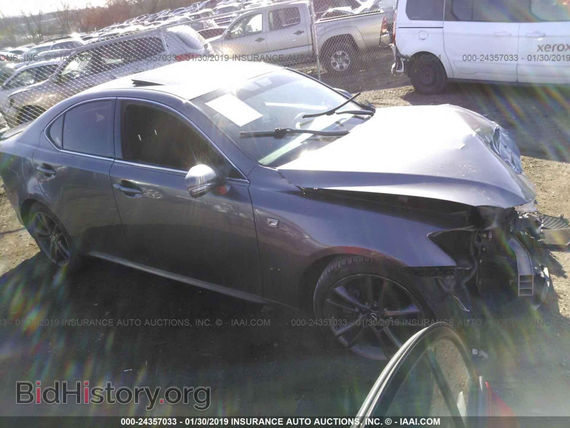 Photo JTHBF5C25C5157921 - LEXUS IS 2012