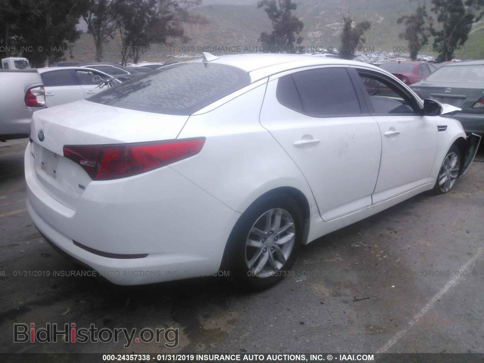 2013 KIA Optima - VIN: KNAGM4A75D5389715 - Photo 4