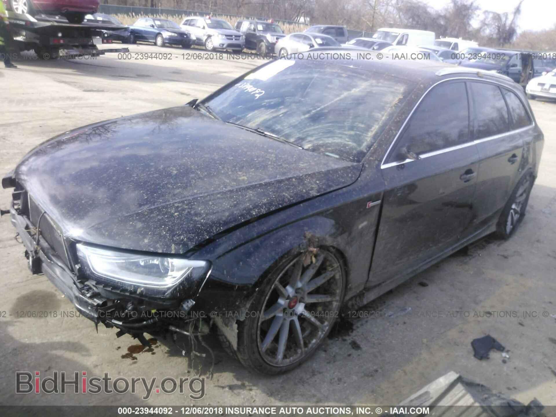 2011 AUDI A4 - VIN: WAUWFAFL5BA134738 - Фото 2