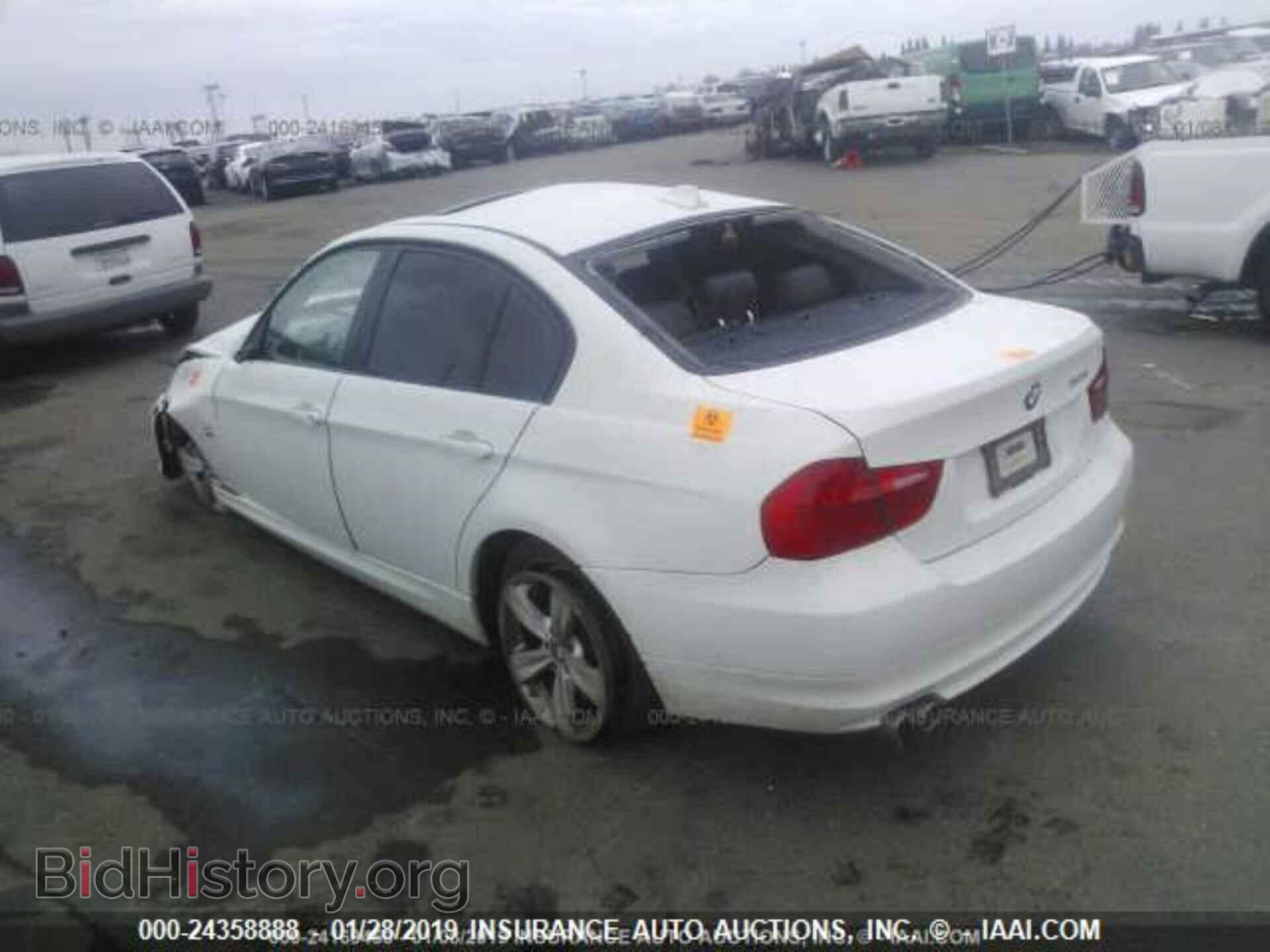 2011 BMW 328 - VIN: WBAPK5C55BA993552 - Фото 3