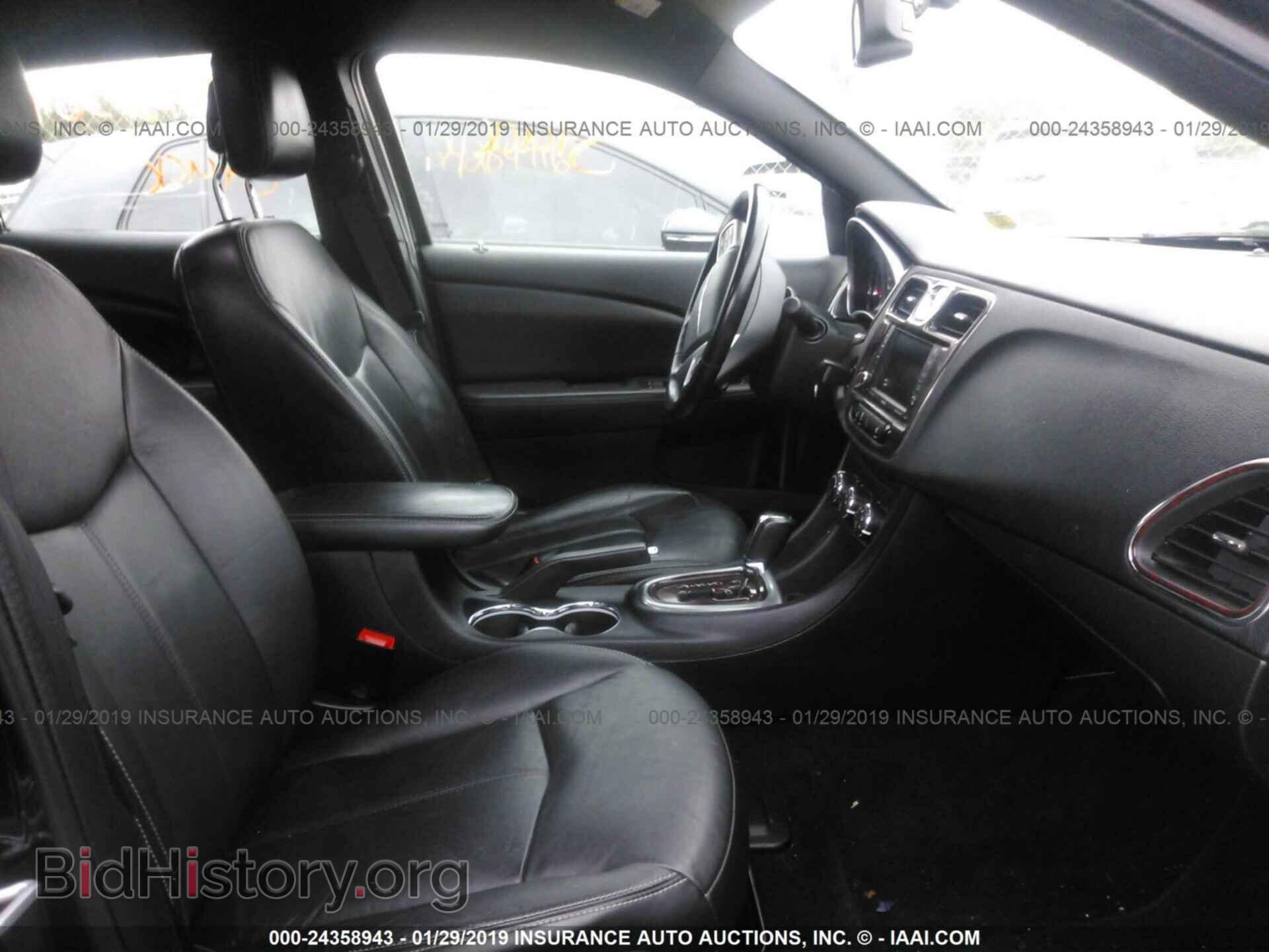 2011 CHRYSLER 200 - VIN: 1C3BC2FB7BN600190 - Фото 5