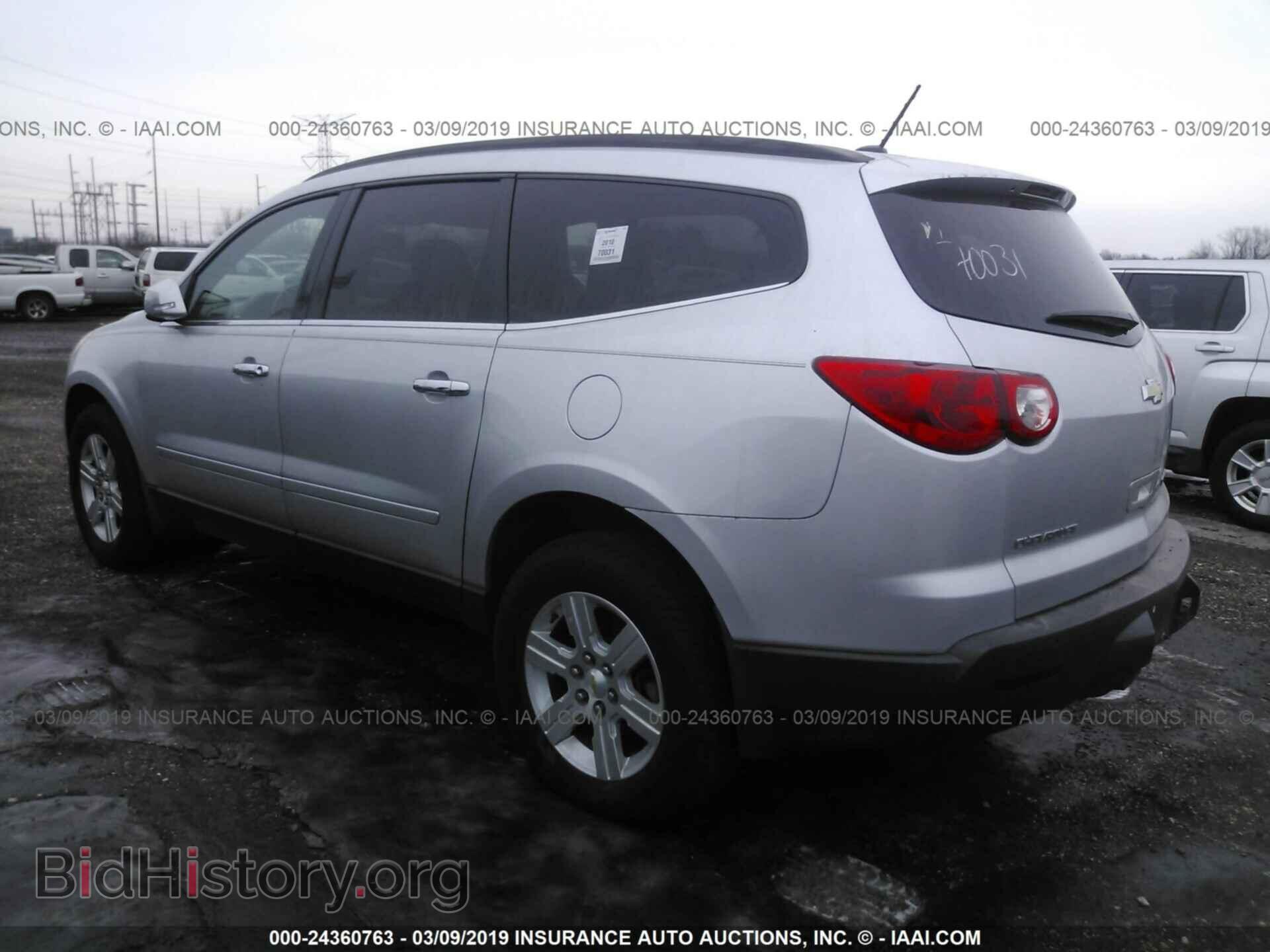 2010 CHEVROLET TRAVERSE - VIN: 1GNLRFED9AS110138 - Фото 3