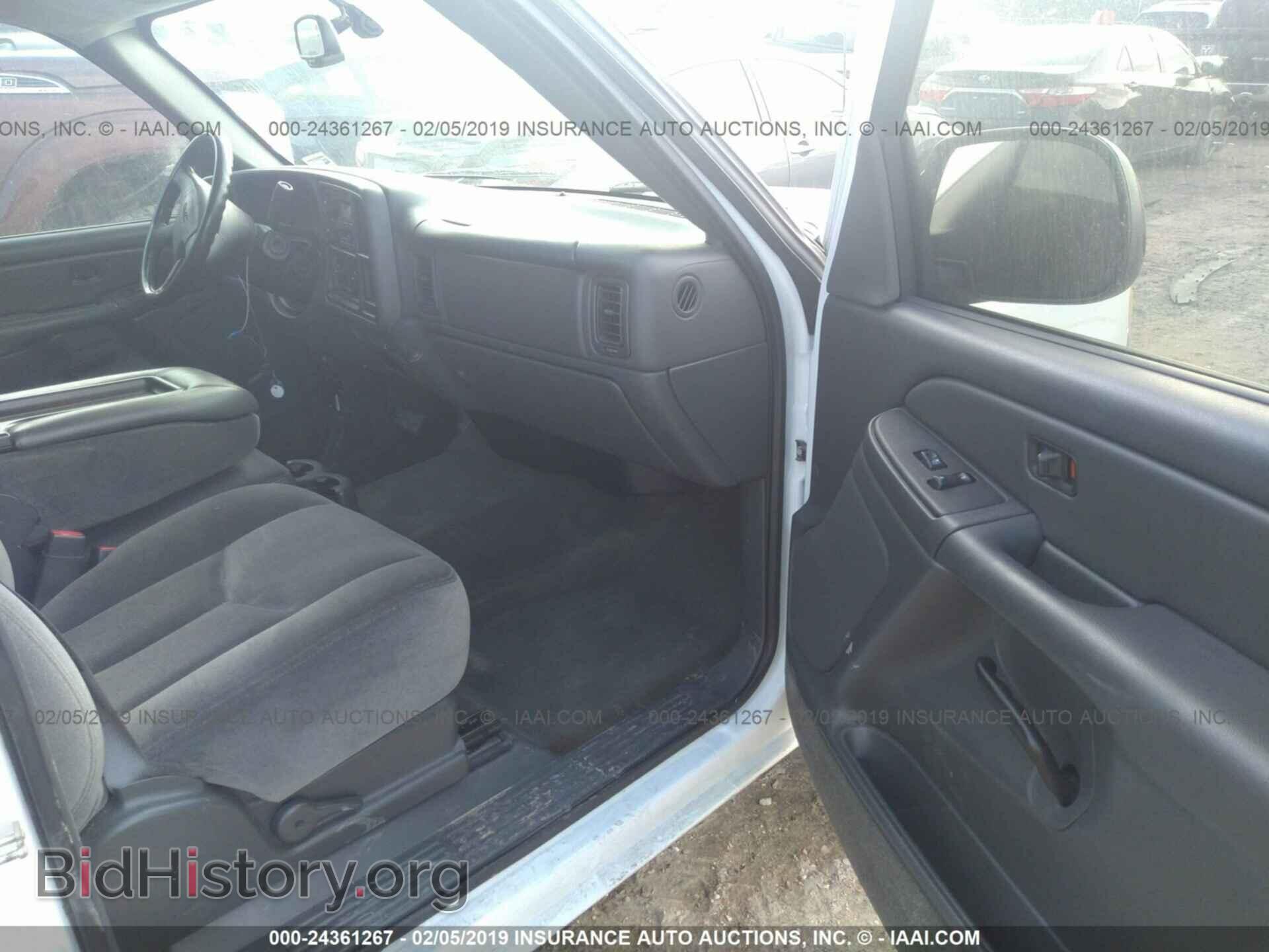 2005 GMC NEW SIERRA - VIN: 2GTEC13TX51385068 - Фото 5