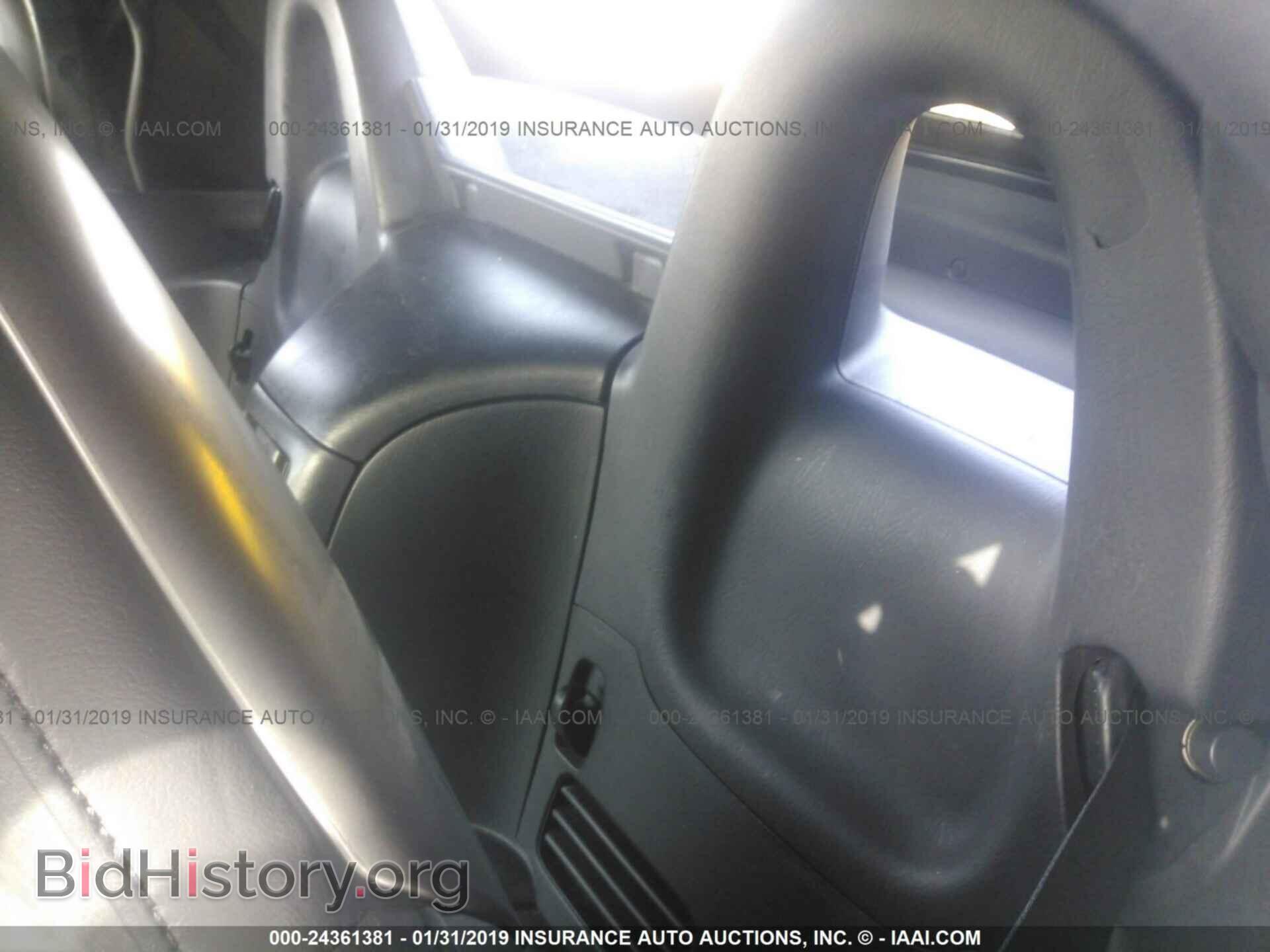 2004 HONDA S2000 - VIN: JHMAP21484T005415 - Фото 8