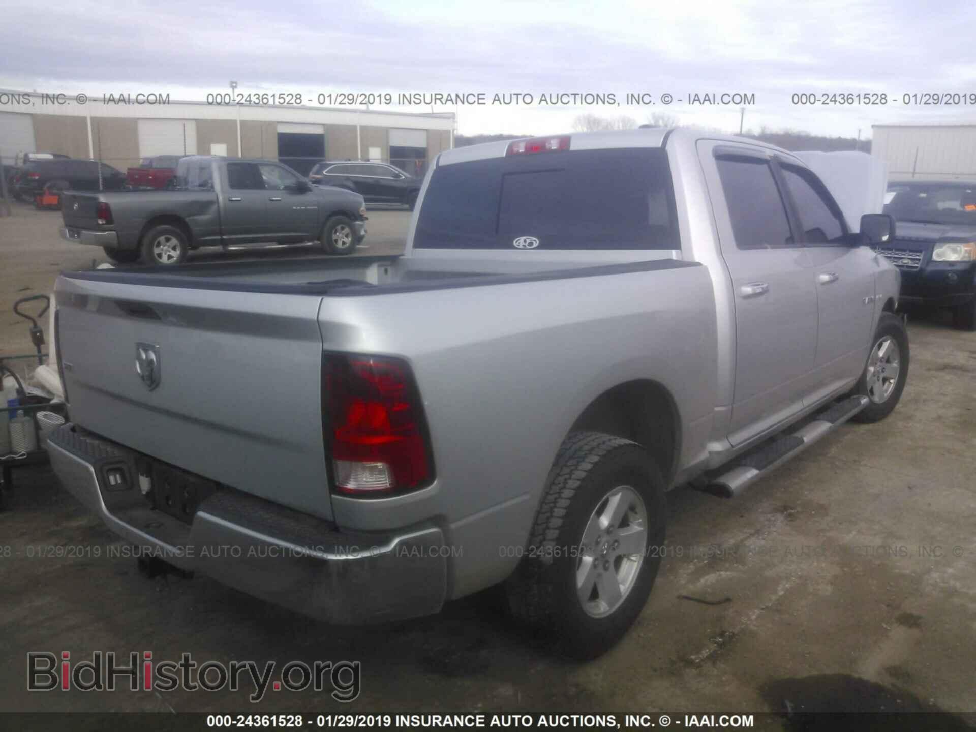 2010 DODGE RAM 1500 - VIN: 1D7RB1CT1AS115540 - Фото 4