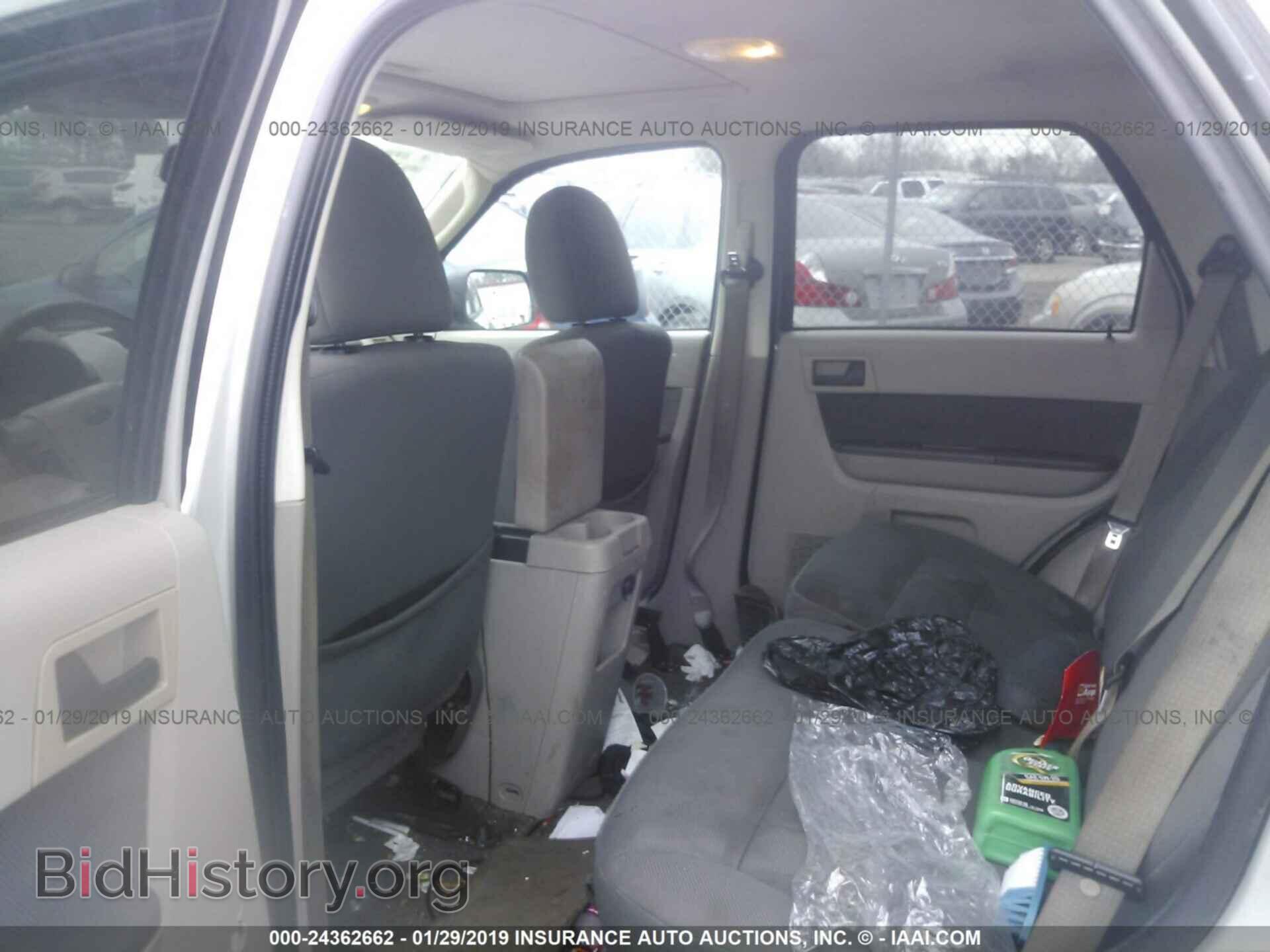 2009 FORD ESCAPE - VIN: 1FMCU93779KB28103 - Фото 8