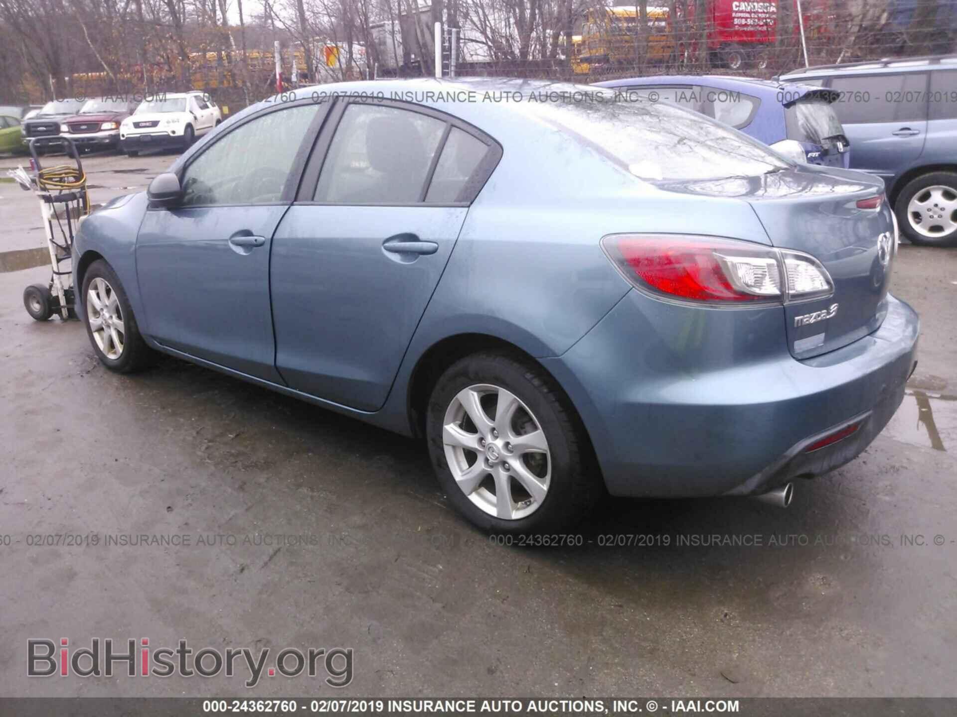 2011 MAZDA 3 - VIN: JM1BL1VG2B1447969 - Фото 3