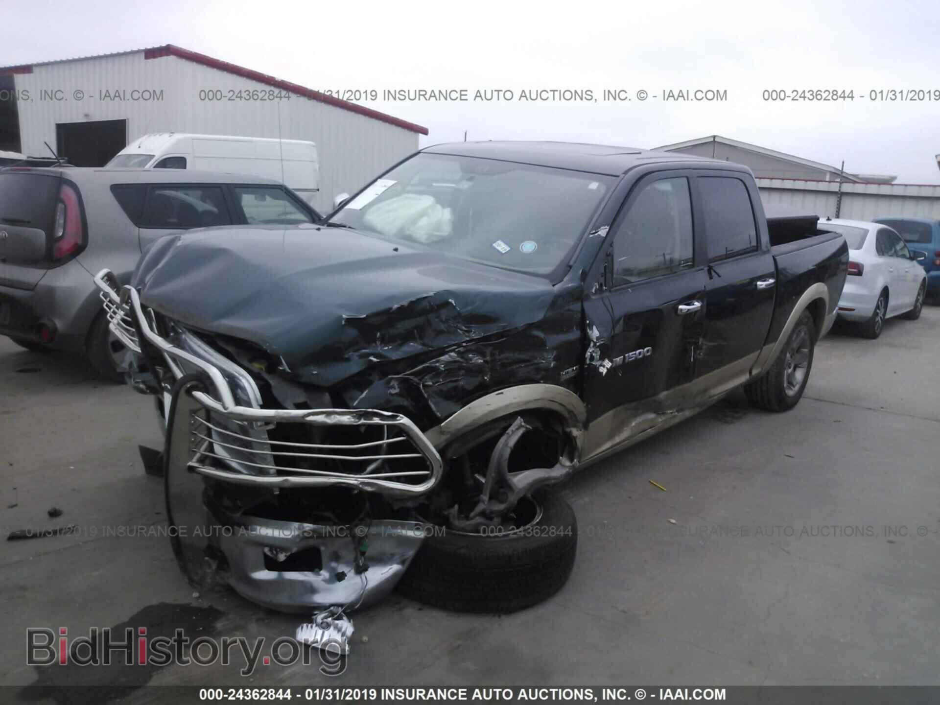 2011 DODGE RAM 1500 - VIN: 1D7RV1CT3BS584489 - Фото 2