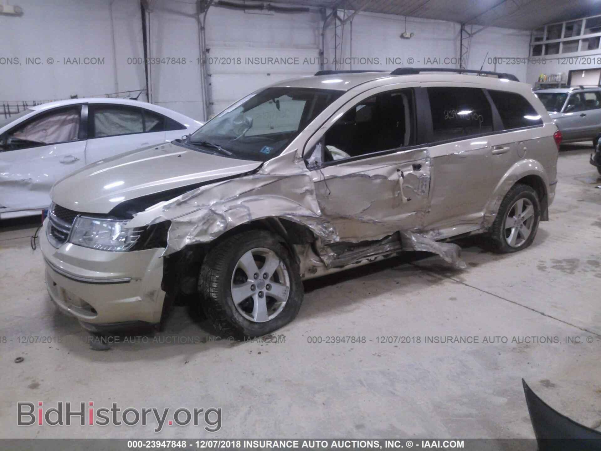 2011 DODGE JOURNEY - VIN: 3D4PG1FG0BT517439 - Photo 2