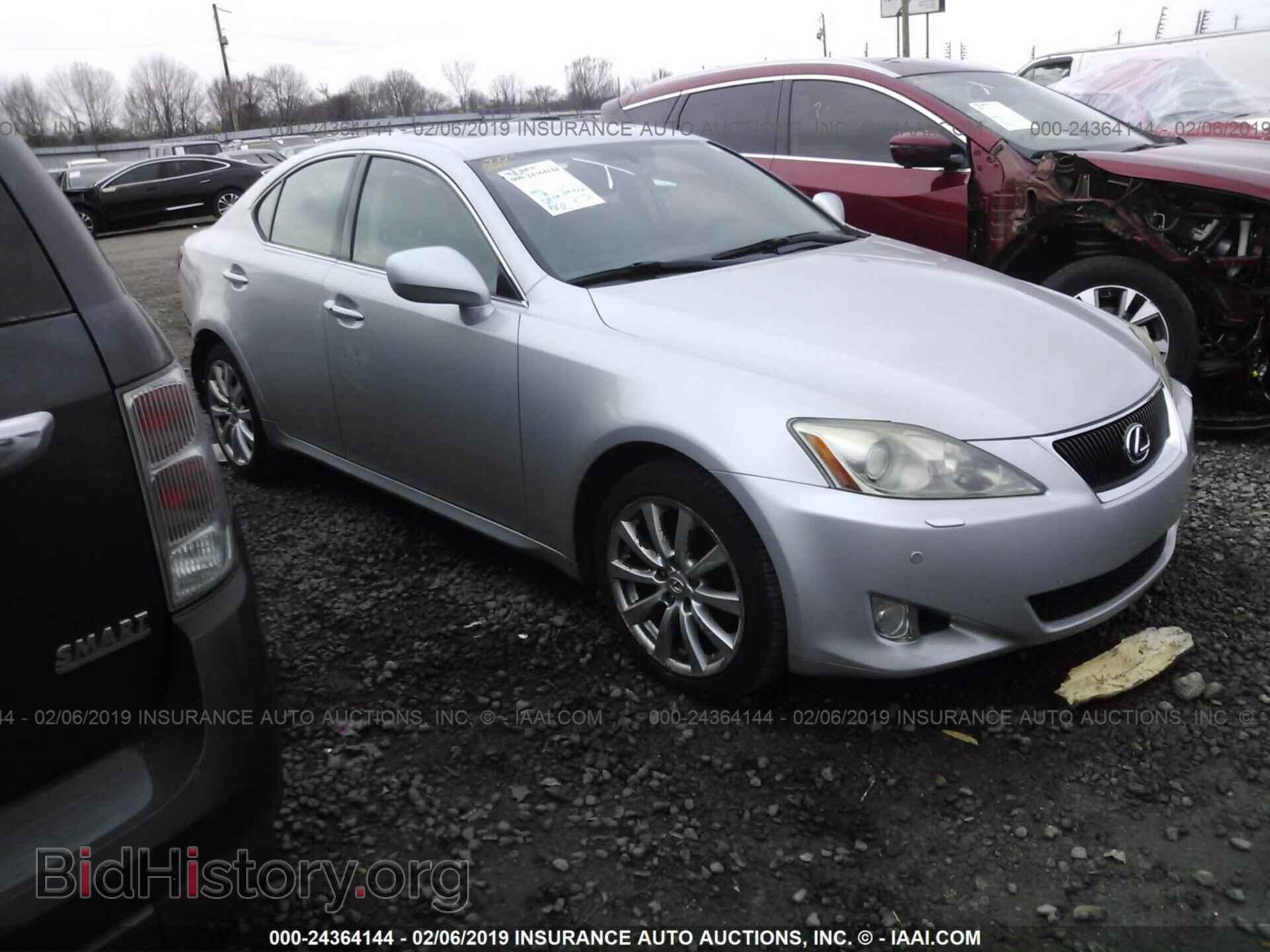 Photo JTHCK262X82023134 - LEXUS IS 2008
