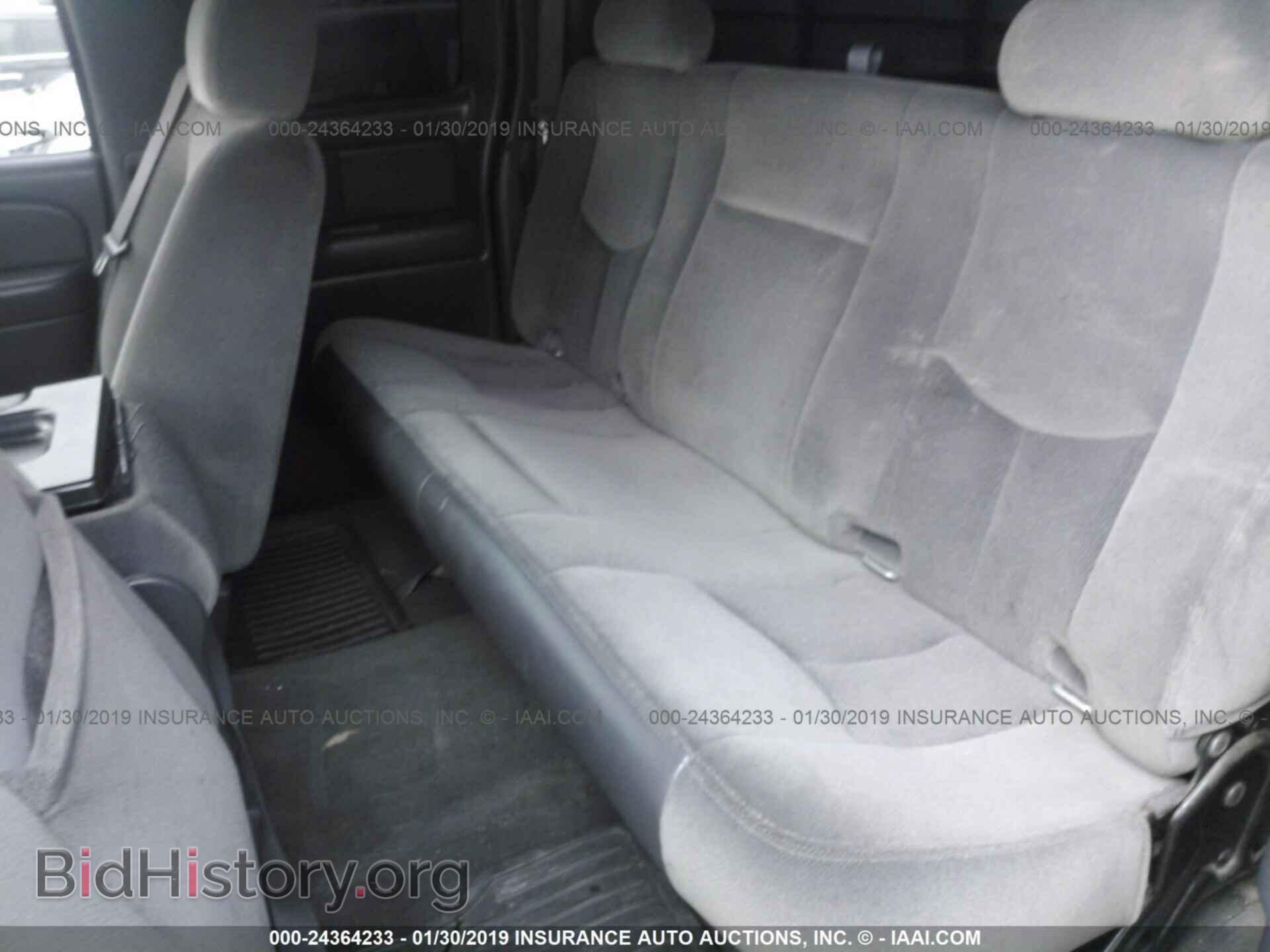 2005 GMC NEW SIERRA - VIN: 2GTEC19T951142083 - Фото 8