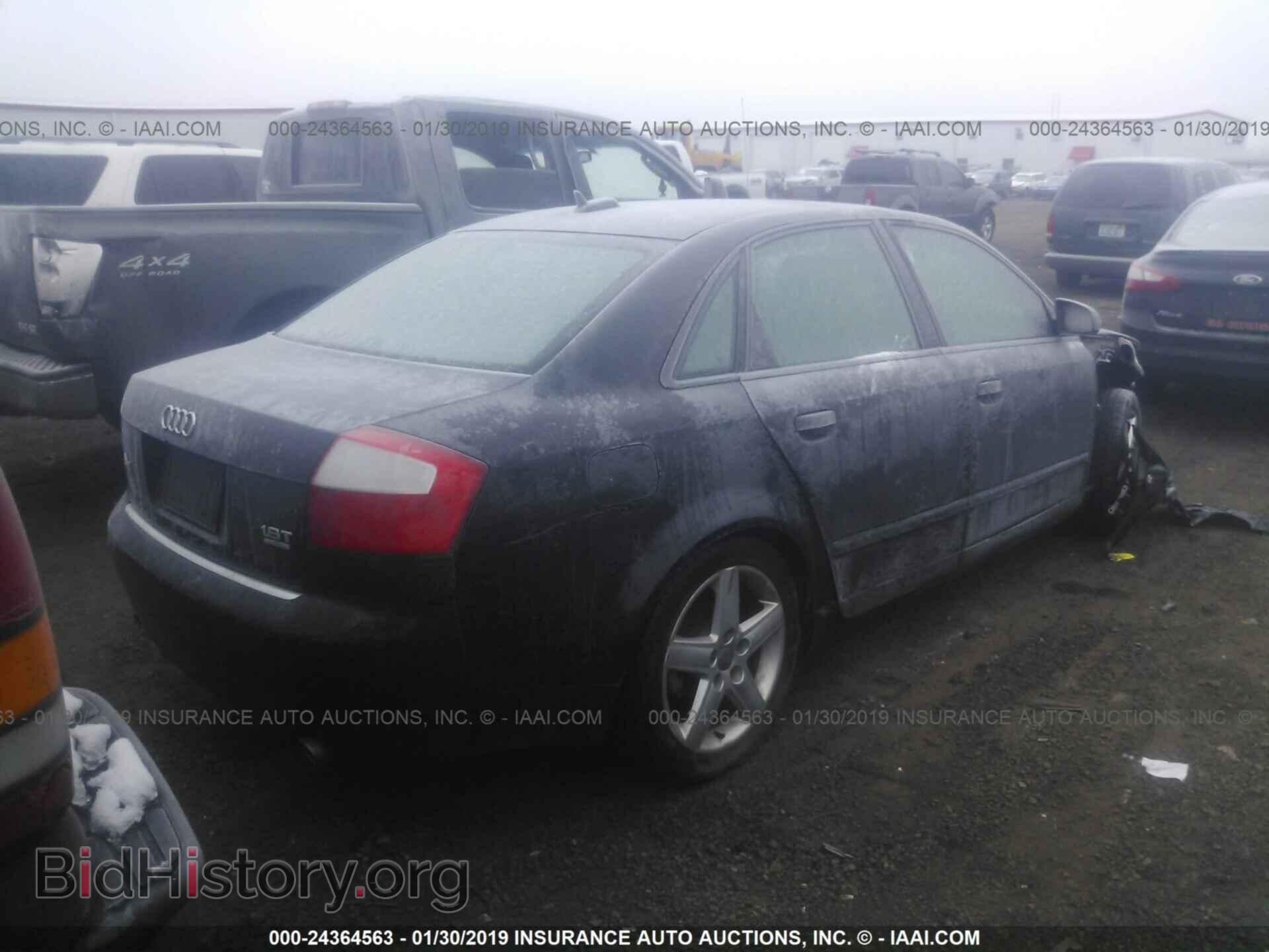 2005 AUDI A4 - VIN: WAULC68E25A011880 - Photo 4