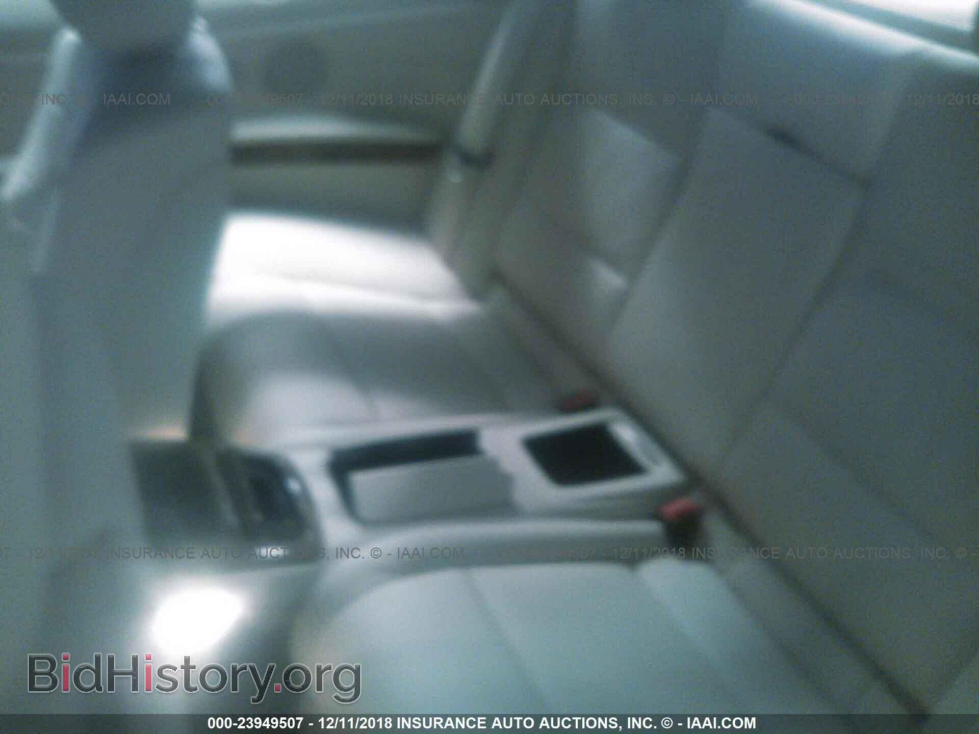 2007 BMW 335 - VIN: WBAWL73557PX50901 - Фото 8