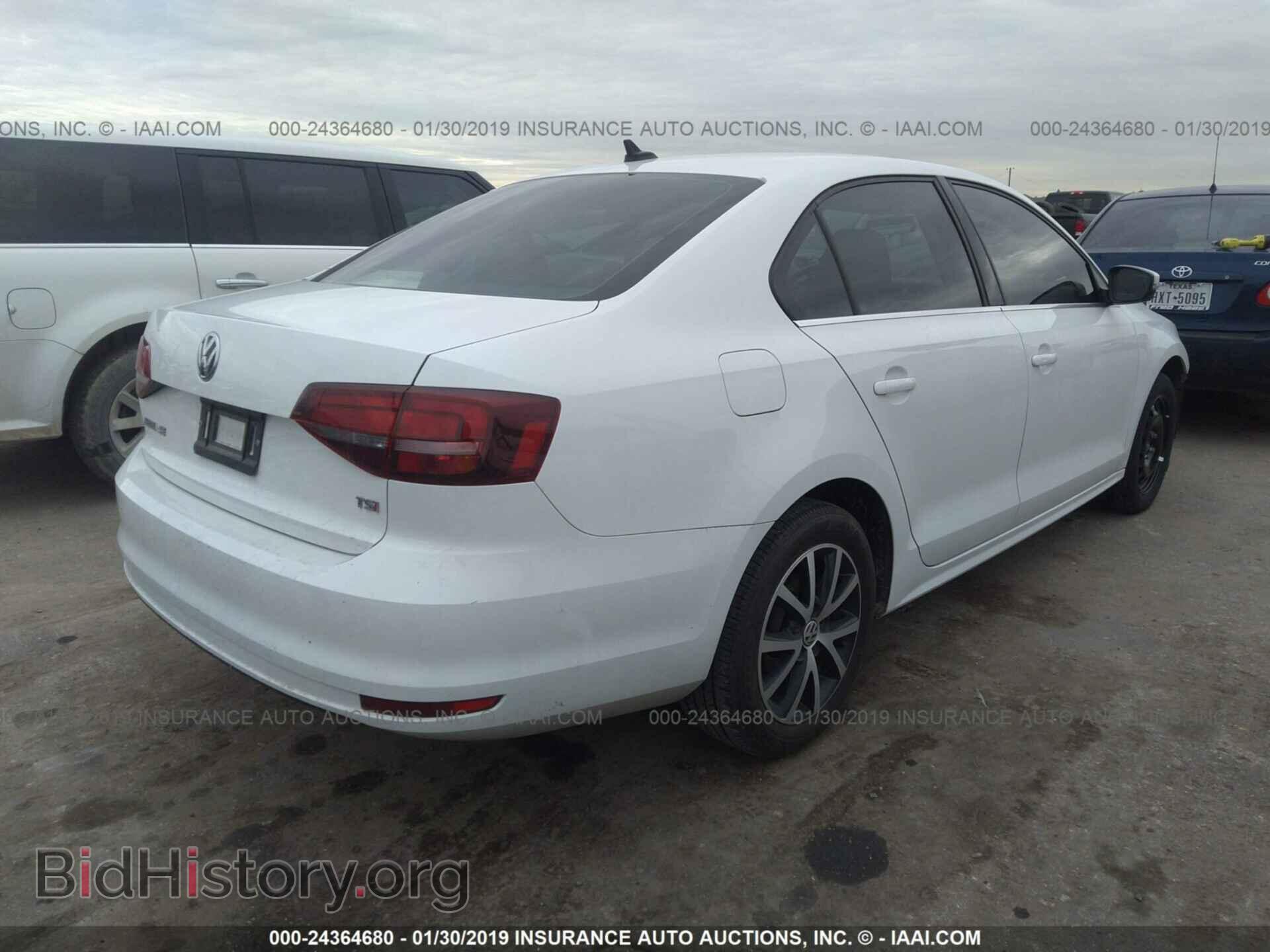 2018 VOLKSWAGEN JETTA - VIN: 3VWDB7AJ9JM249453 - Фото 4