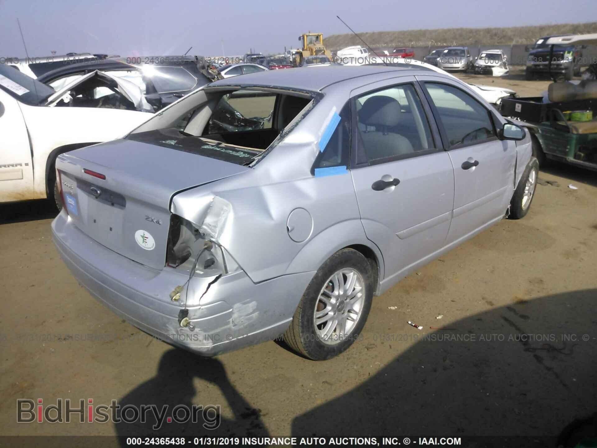 2006 FORD FOCUS - VIN: 1FAFP34N86W151841 - Фото 4