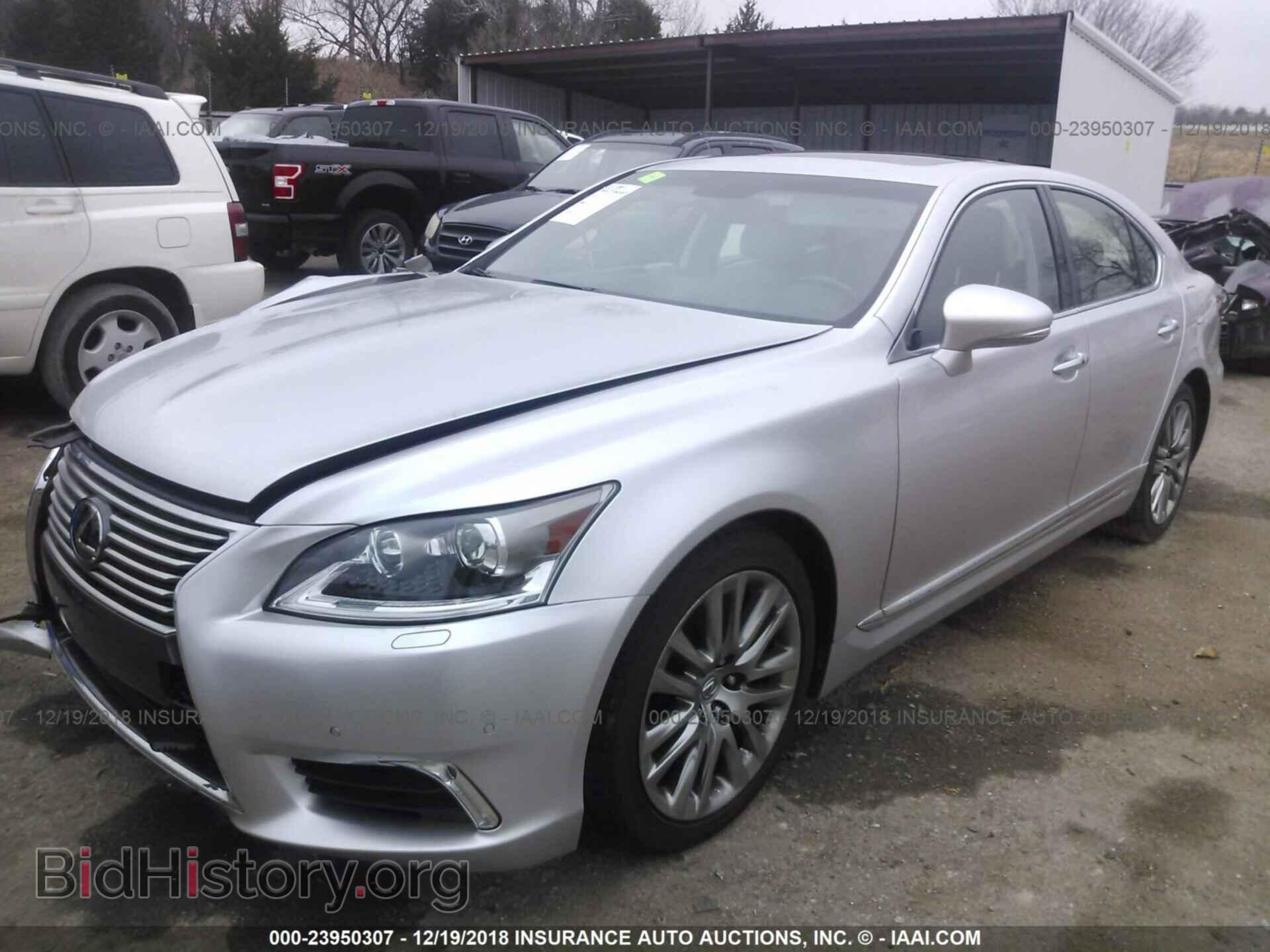 2017 LEXUS LS - VIN: JTHBL5EFXH5146316 - Фото 2