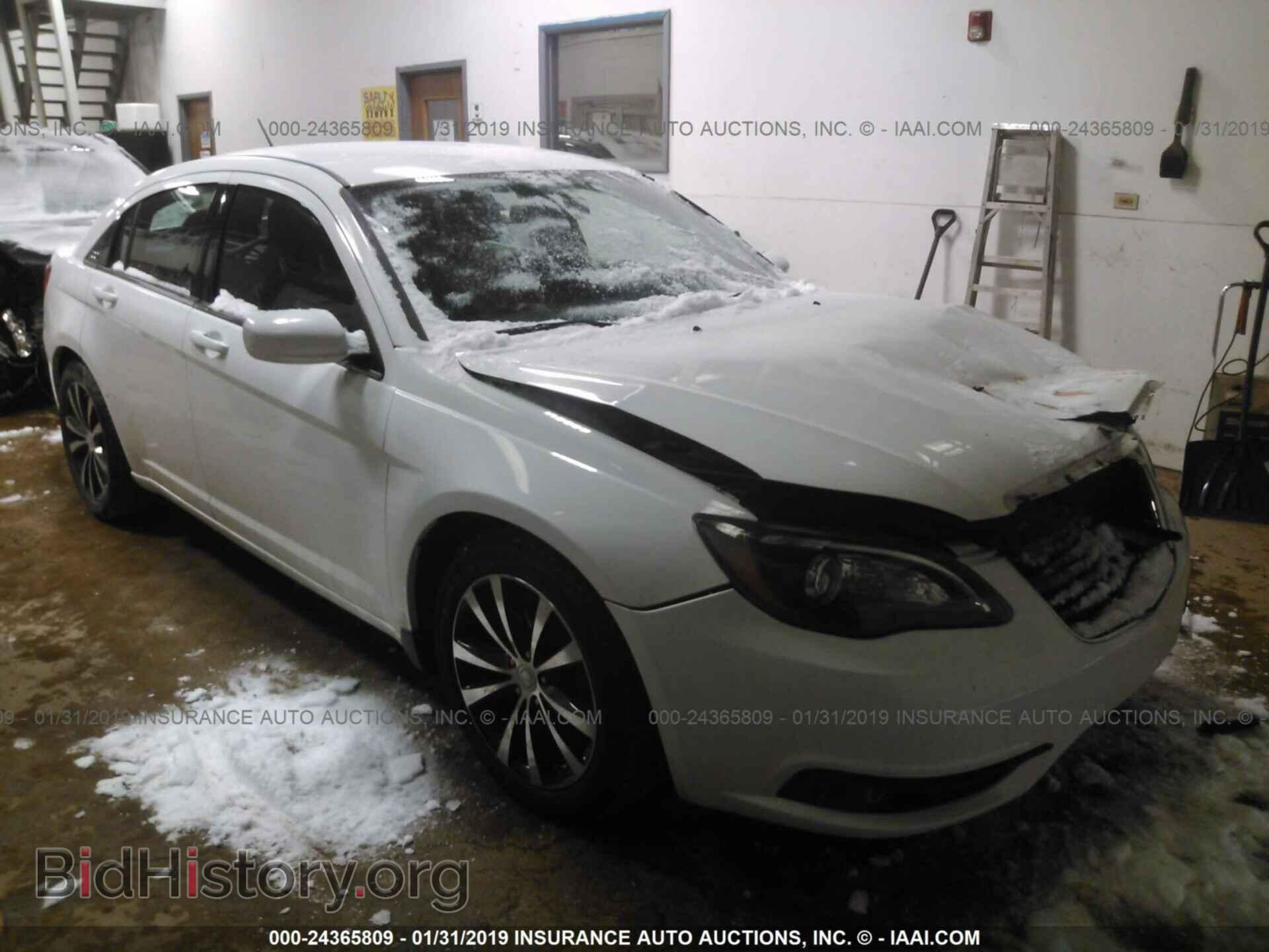 Photo 1C3CCBCG4DN522846 - Chrysler 200 2013