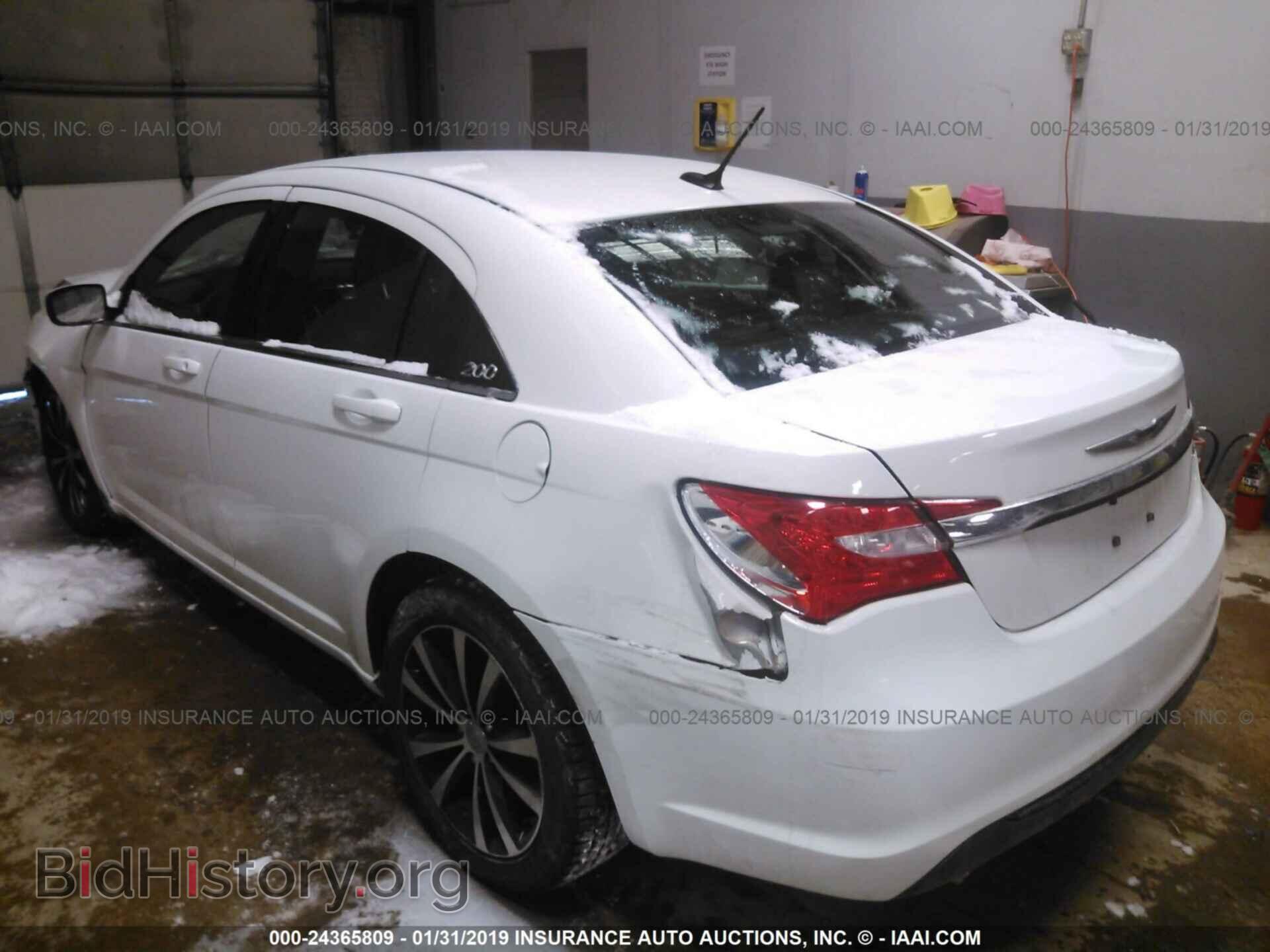 2013 Chrysler 200 - VIN: 1C3CCBCG4DN522846 - Photo 3