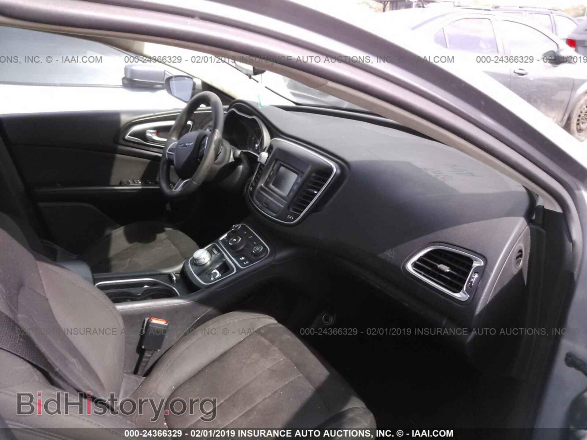 2015 CHRYSLER 200 - VIN: 1C3CCCAB1FN741585 - Фото 5