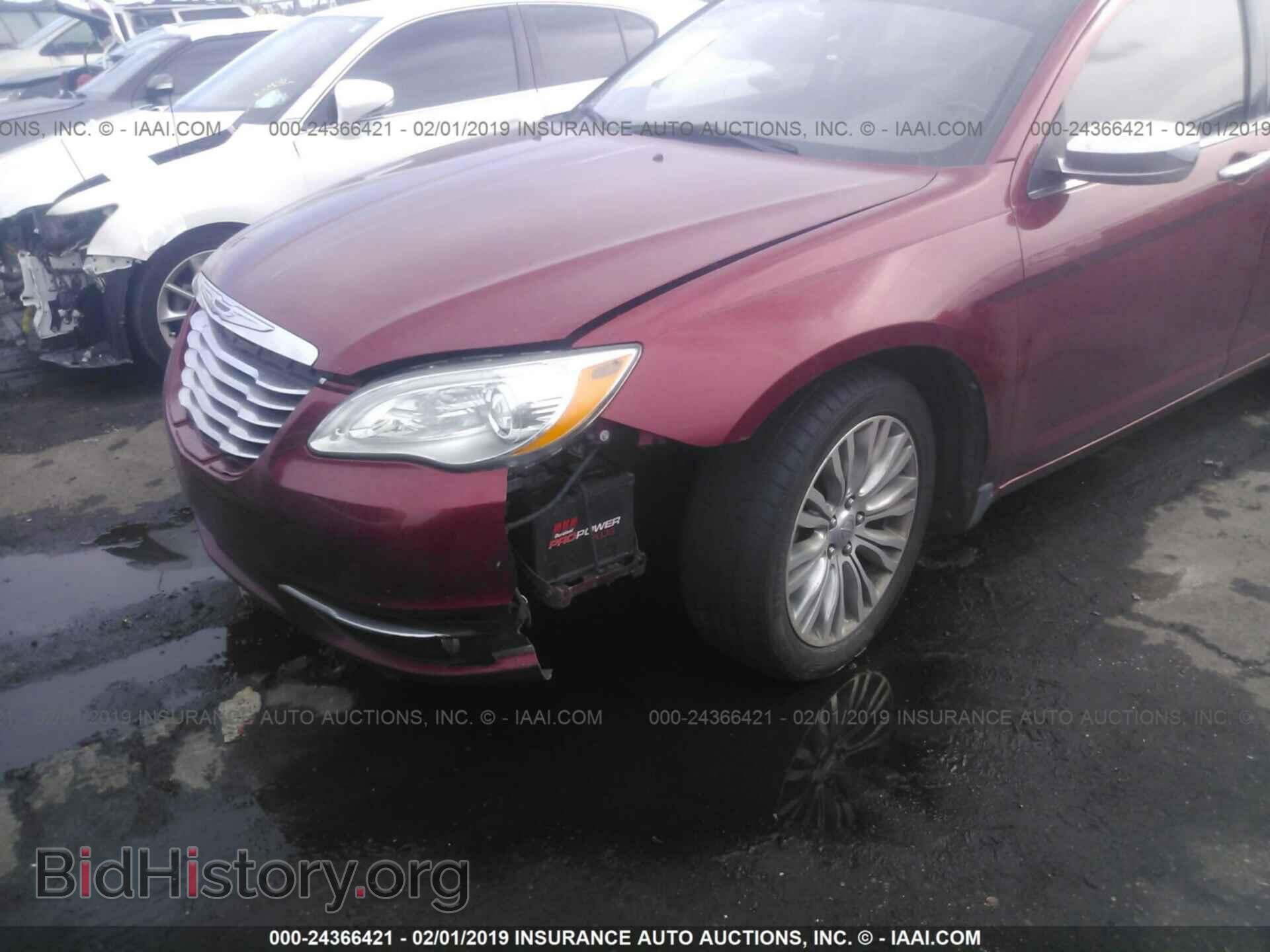 2012 CHRYSLER 200 - VIN: 1C3CCBCG5CN107131 - Фото 6