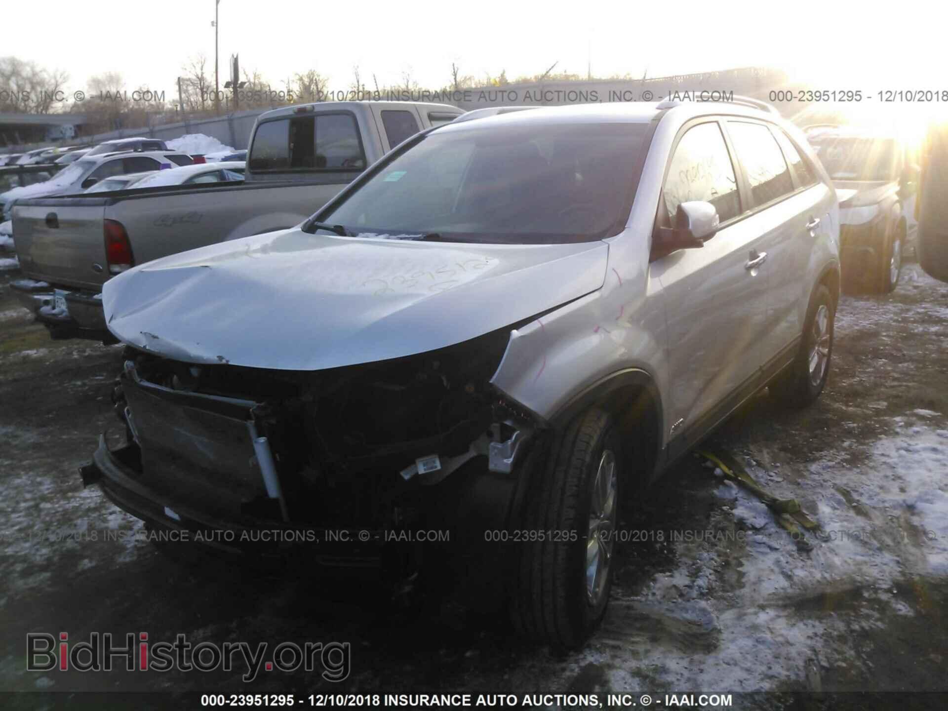 2011 CHRYSLER 200 - VIN: 1C3BC2FB8BN598143 - Photo 2