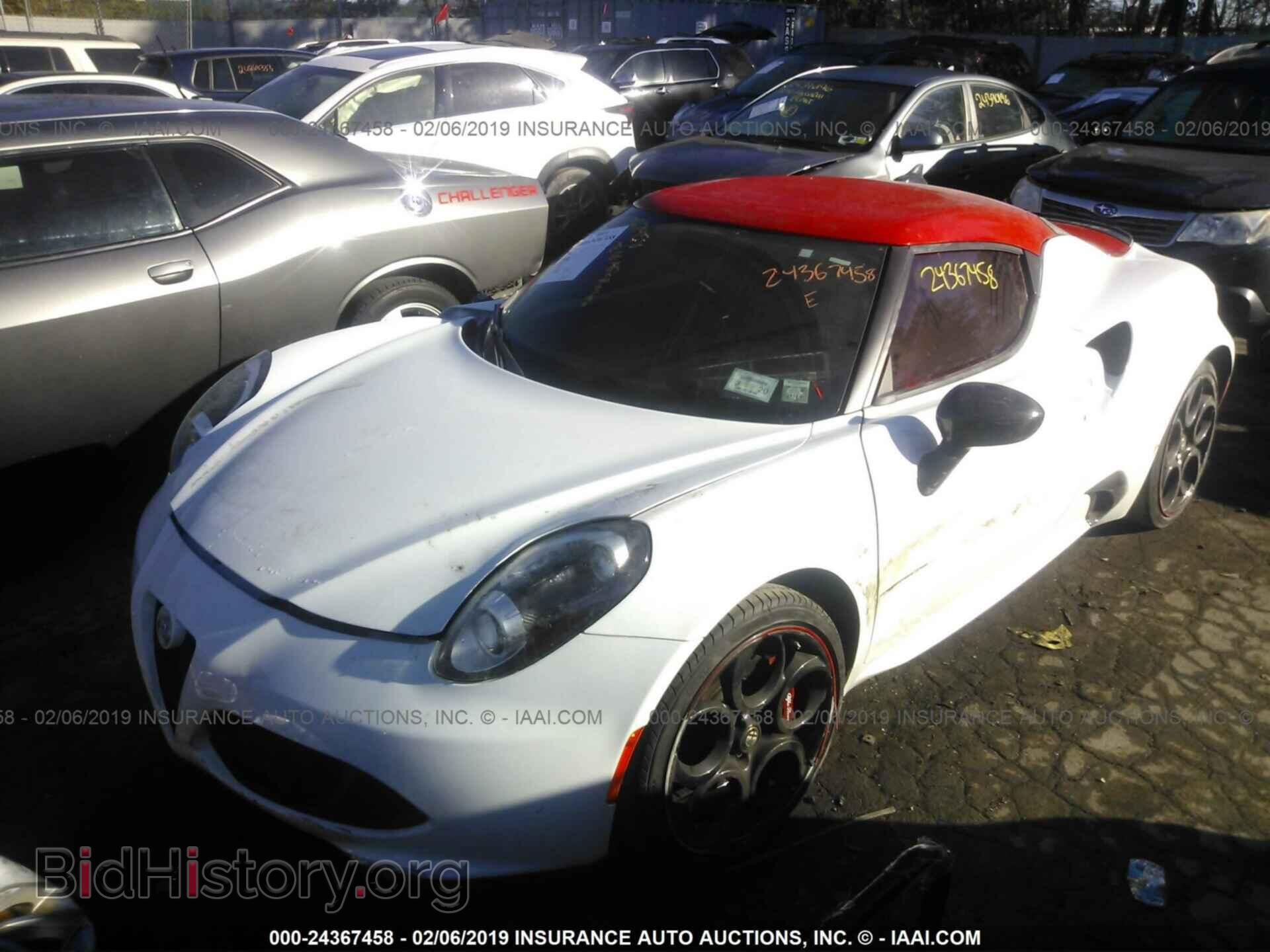 2016 ALFA ROMEO 4C - VIN: ZARBAAA40GM179002 - Фото 2