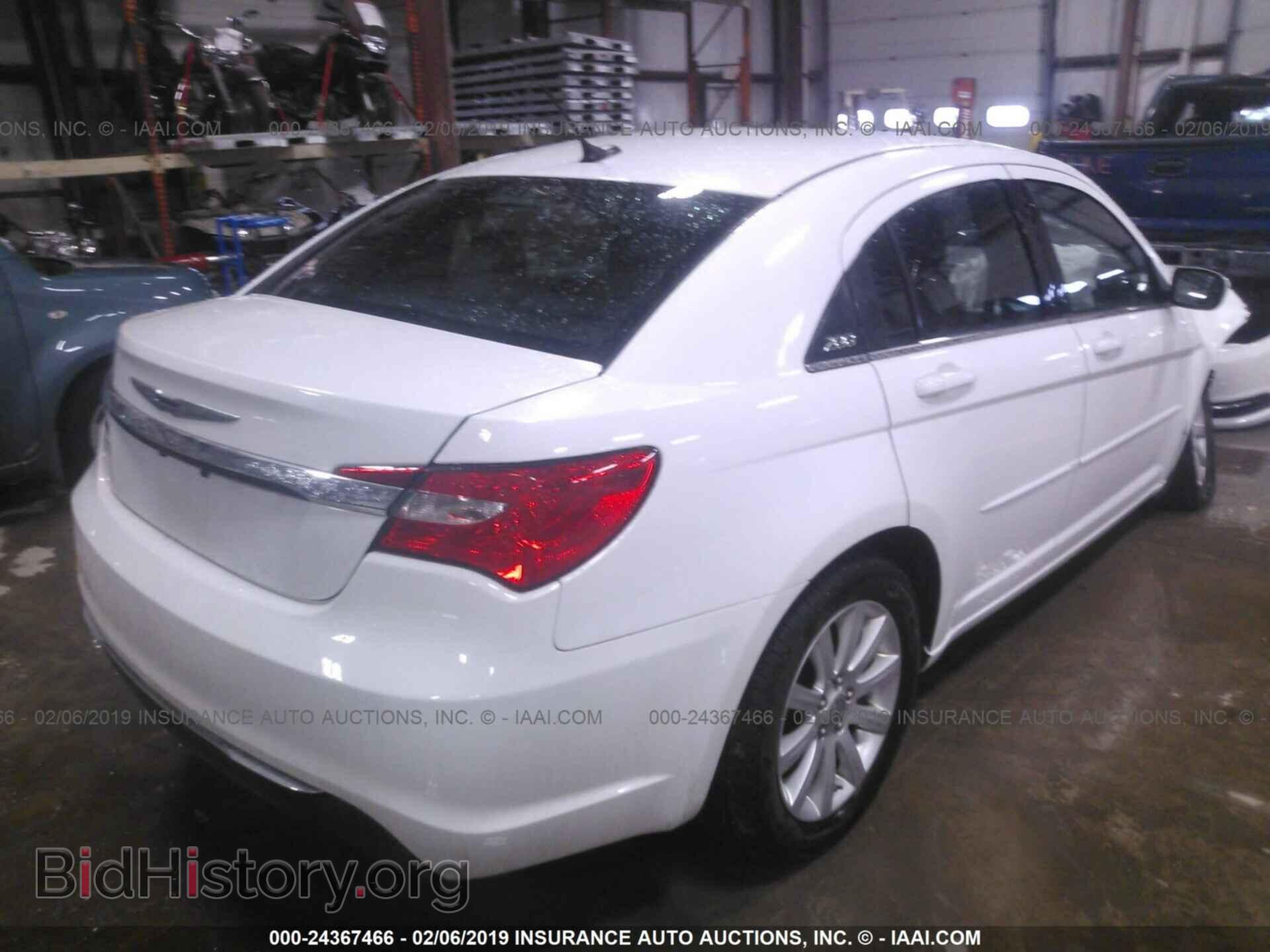 2013 CHRYSLER 200 - VIN: 1C3CCBBG7DN659670 - Photo 4