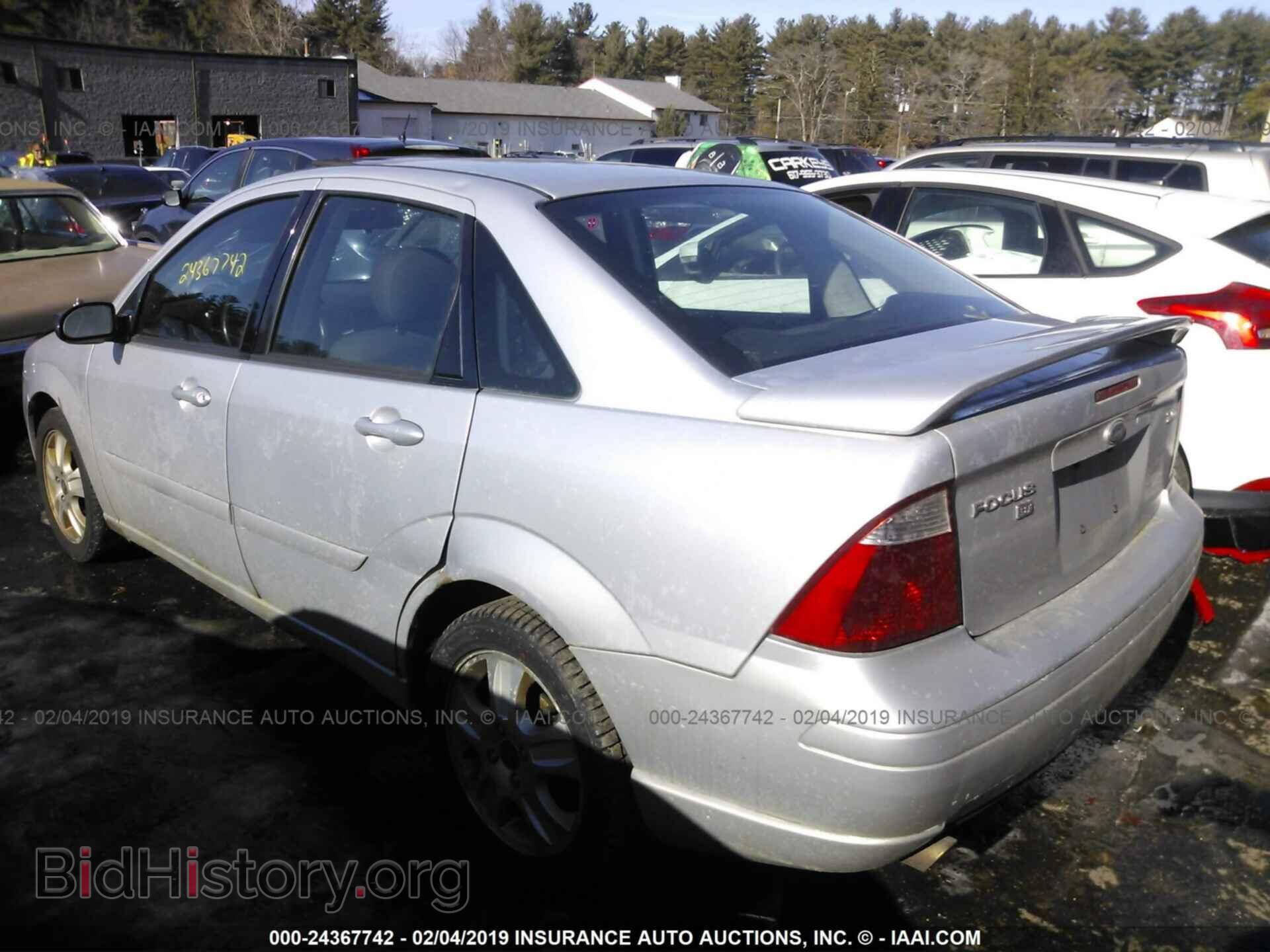 2005 FORD FOCUS - VIN: 1FAHP38Z95W119968 - Фото 3