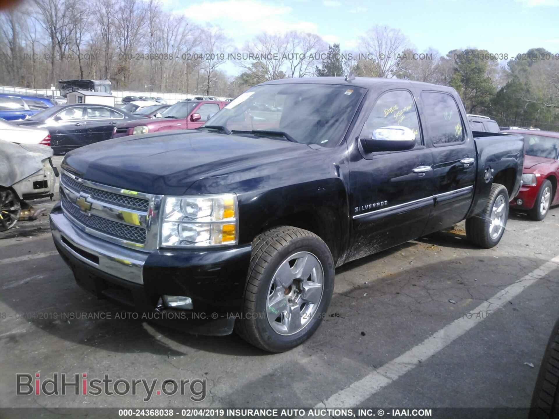 2011 CHEVROLET SILVERADO - VIN: 3GCPCSE00BG277434 - Фото 2