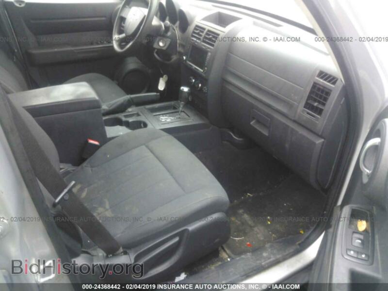 2011 Dodge NITRO (VIN 1D4PT4GX5BW590375) — photo 5 of 10