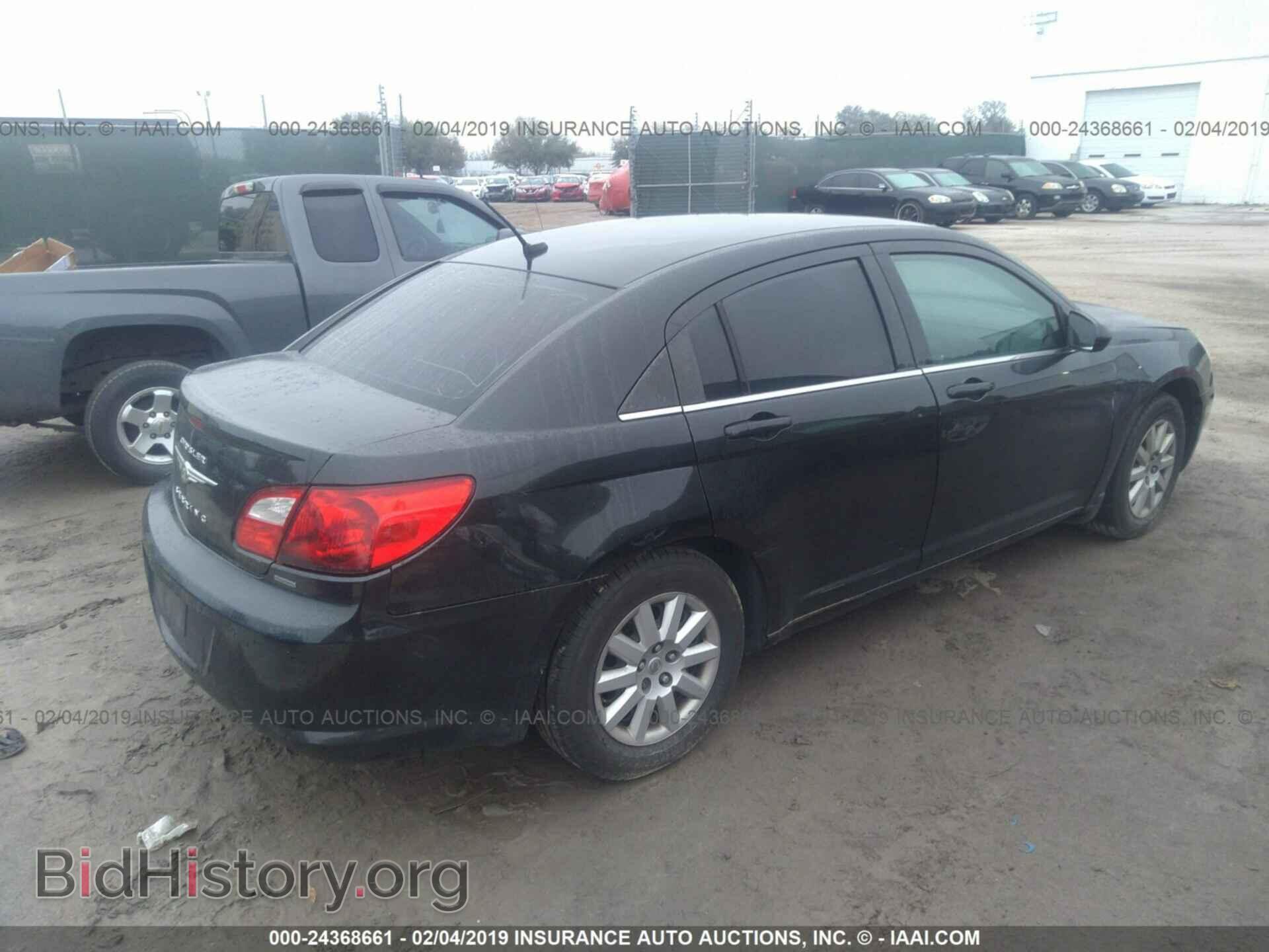 2010 CHRYSLER SEBRING - VIN: 1C3CC4FB0AN119471 - Фото 4
