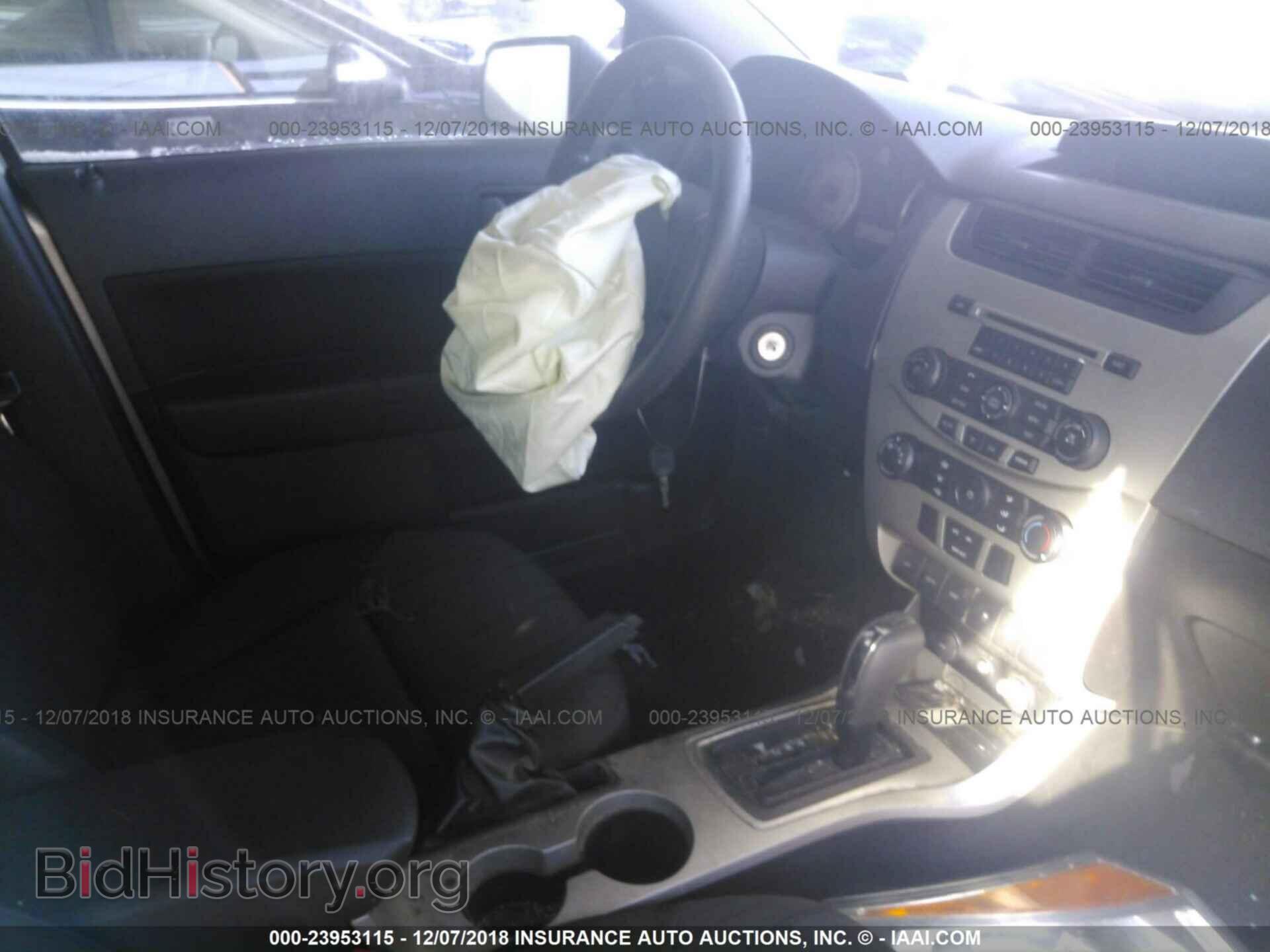 2010 FORD FOCUS - VIN: 1FAHP3FN4AW271165 - Photo 5