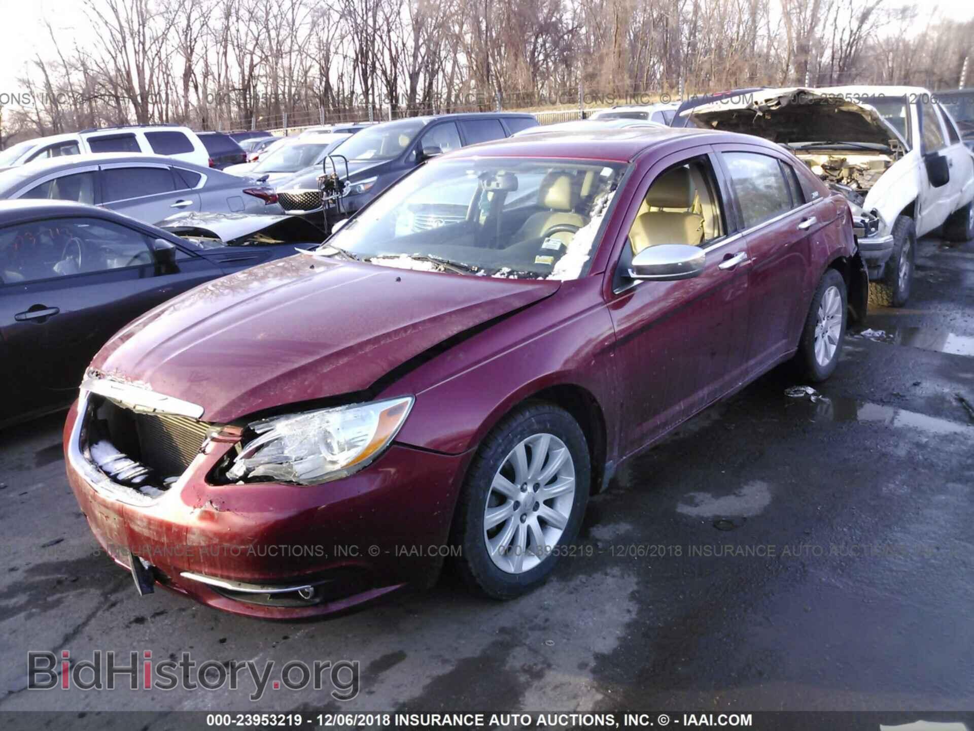 2013 CHRYSLER 200 - VIN: 1C3CCBCG5DN690186 - Фото 2